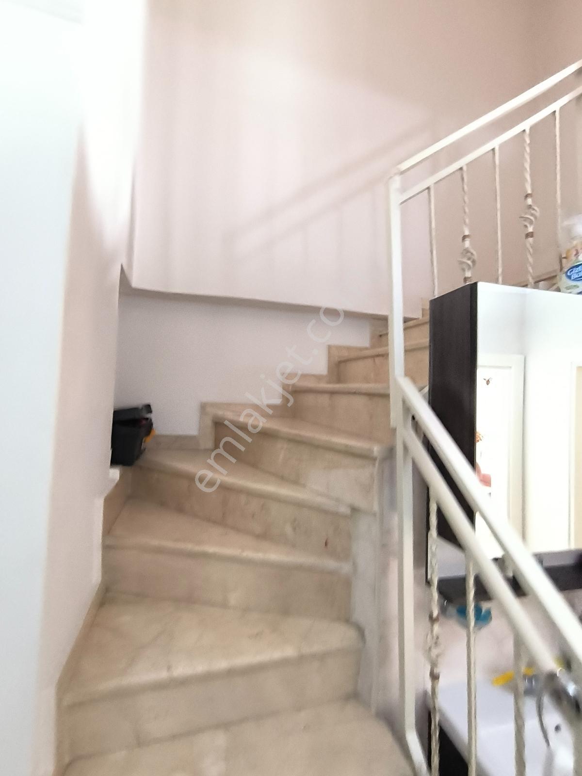 Kariyer'den İnegöl Merkez'de Dubleks Satılık 5+1 Daire - 170 M² - Görsel 13