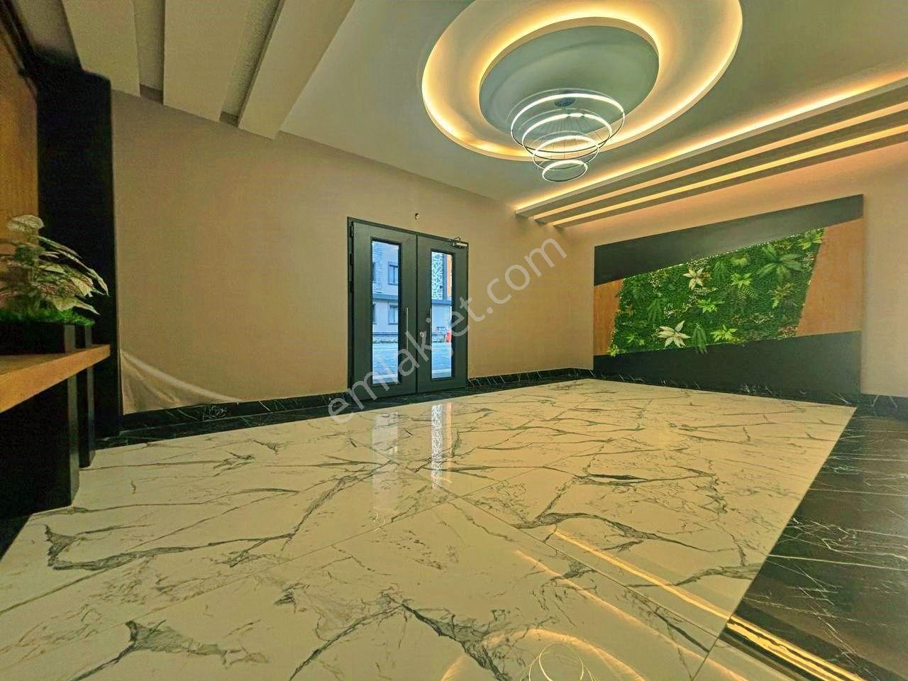 Uytundan Örende Havuzlu Tenis Kortlu Site Kiralık 1+1 Akıllı Ev - Görsel 14
