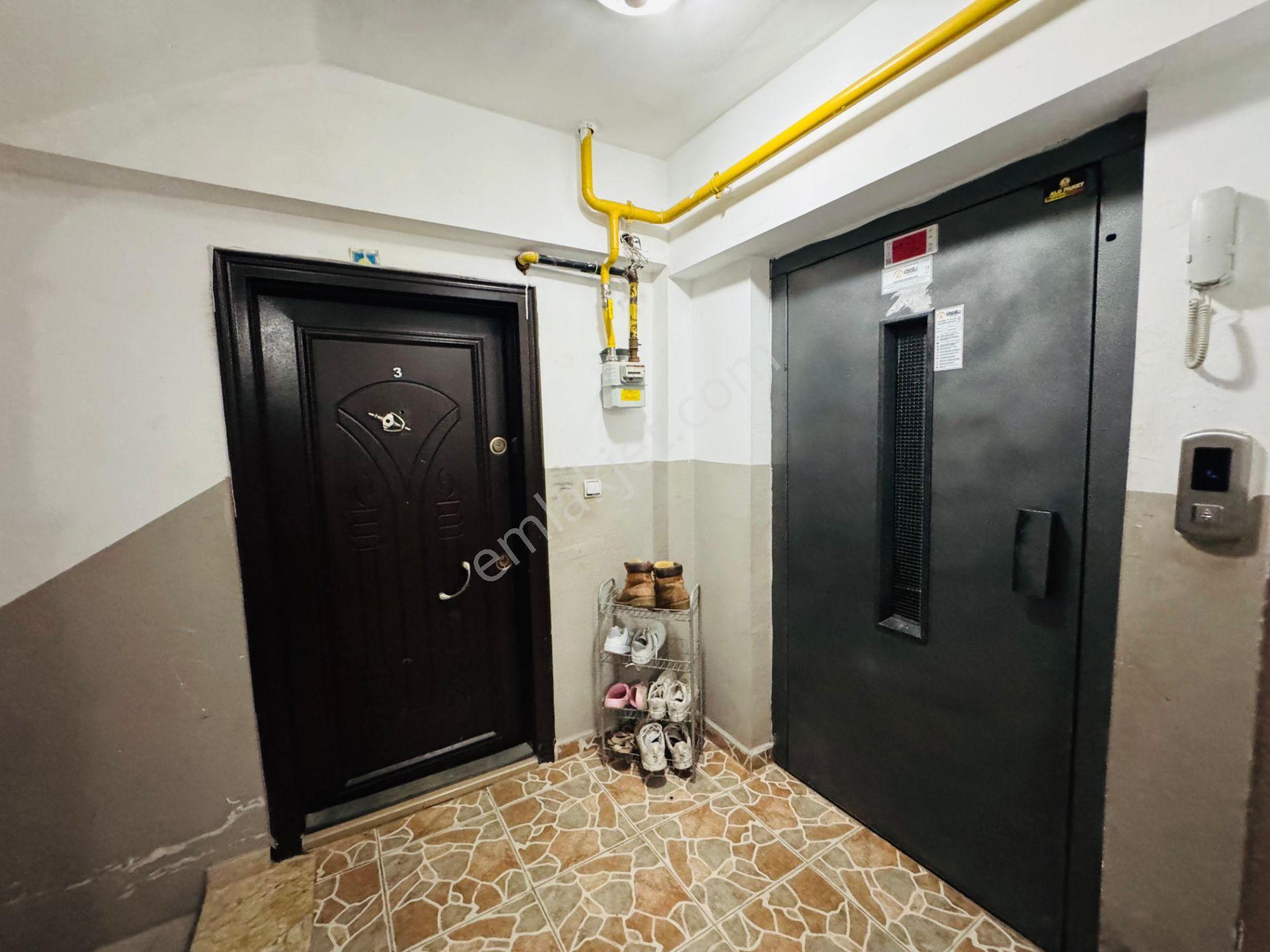 Mer-pa İnş. Fevzi Paşa Mah'de/ Acil Satılık/ İskanlı Cam Balkon 2+1 - Görsel 27