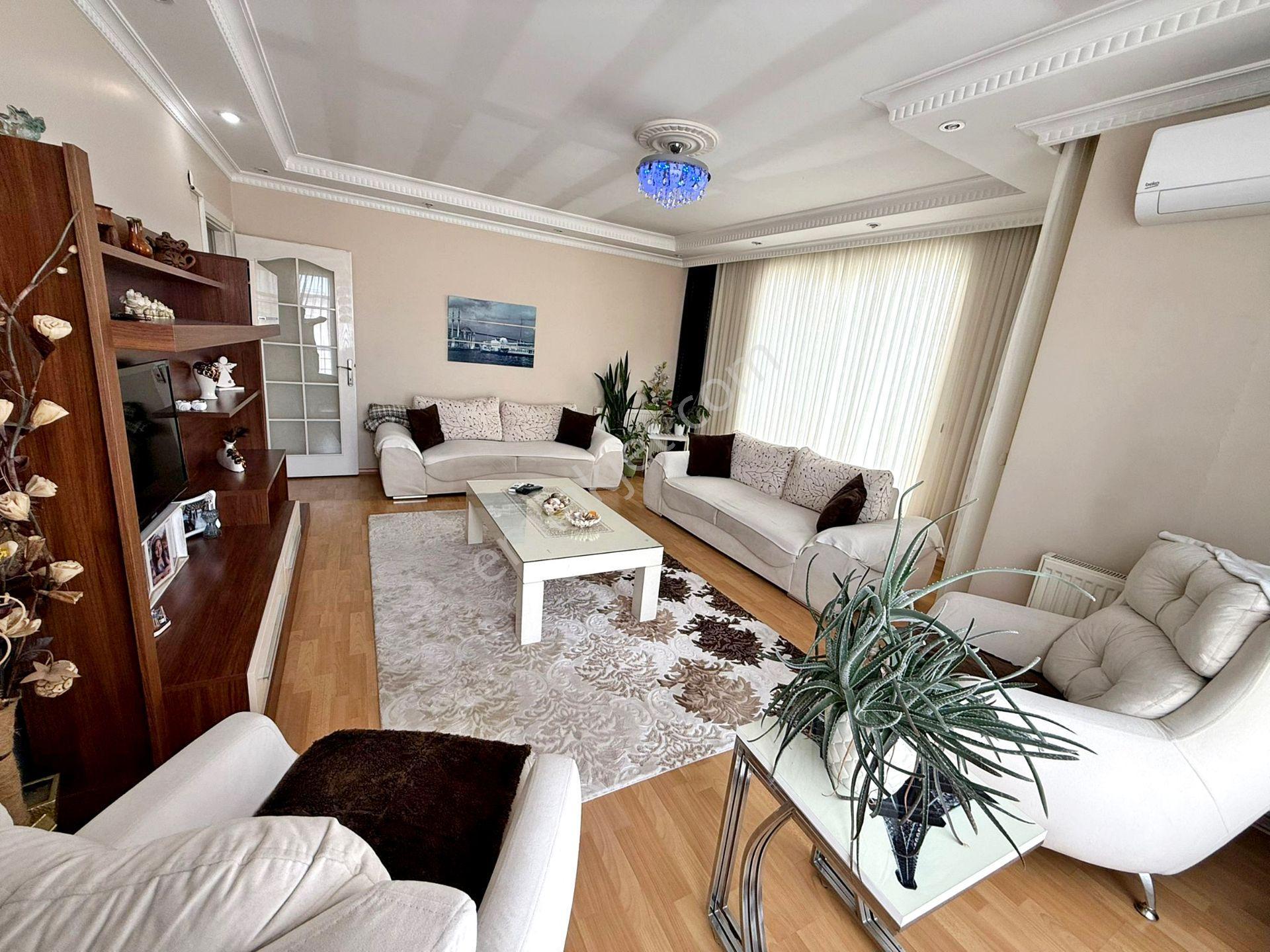 Erzurum Kongre Cad. 1dk 2+1 110m² Satılık Çift Balkonlu Daire !! - Görsel 2