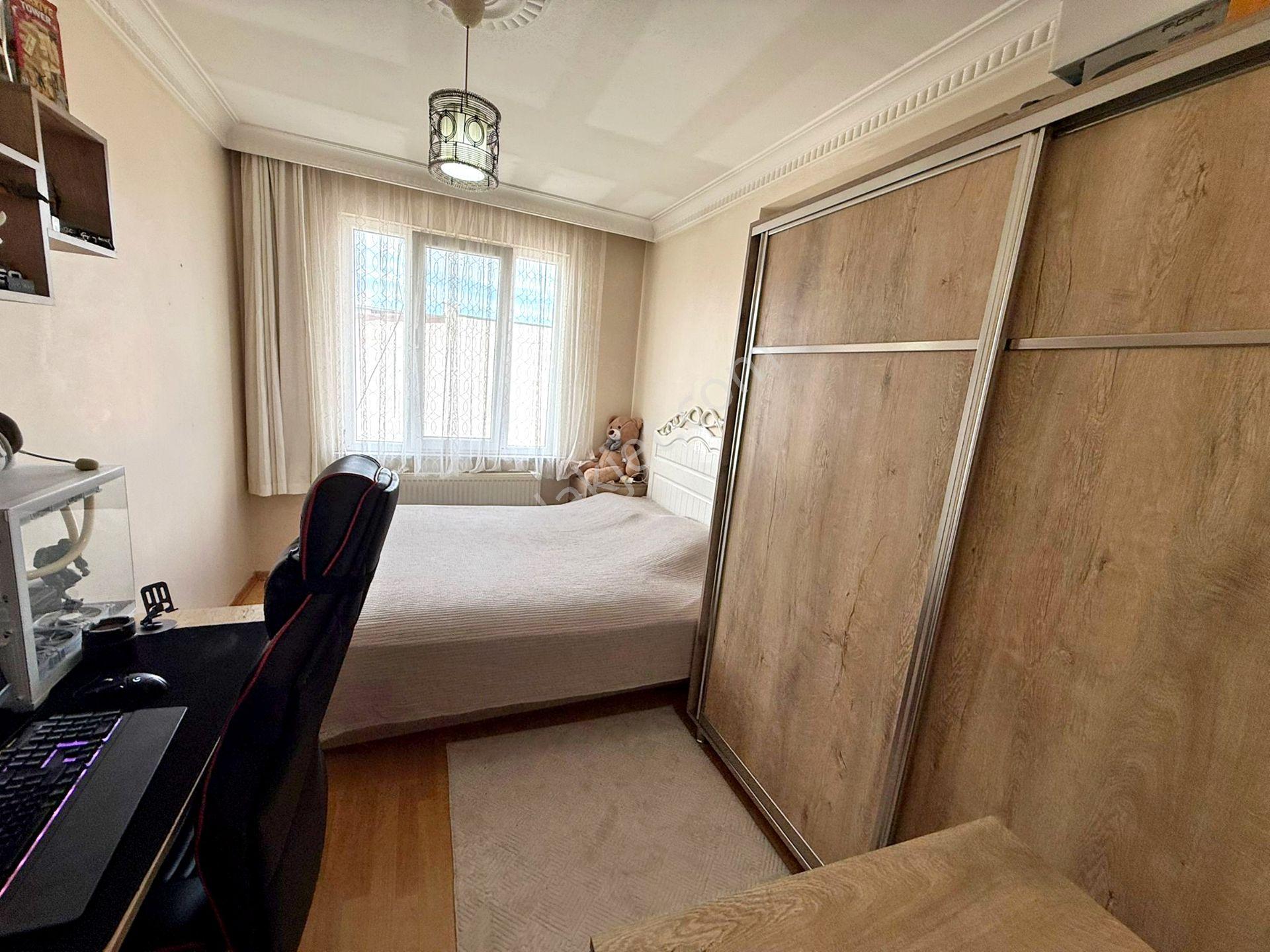 Erzurum Kongre Cad. 1dk 2+1 110m² Satılık Çift Balkonlu Daire !! - Görsel 12