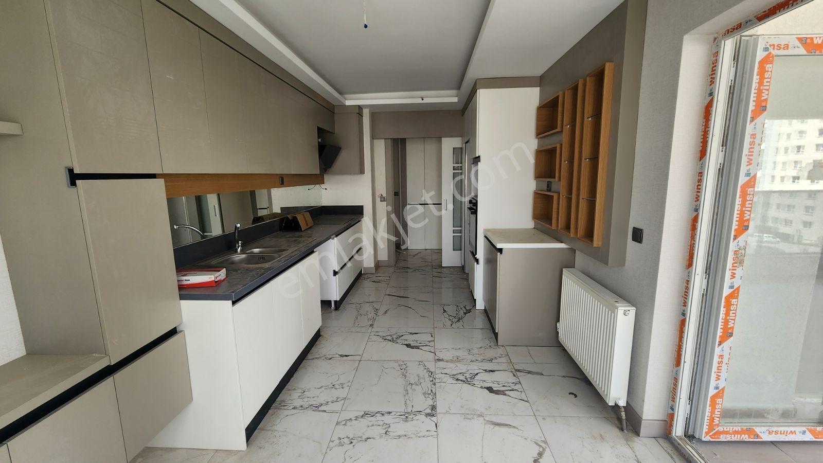 Sincan Törekent Mah. Serra Bulvar Kilerli 4+1 Satılık Daire