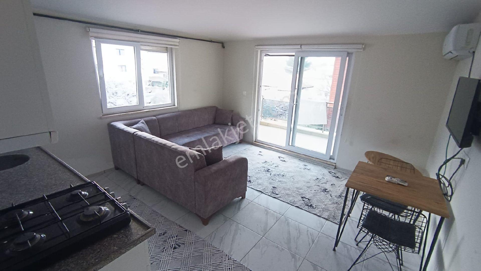 Zeytinköy'de 1+1 (depozitosuz) Geniş Balkonlu Apart Daire
