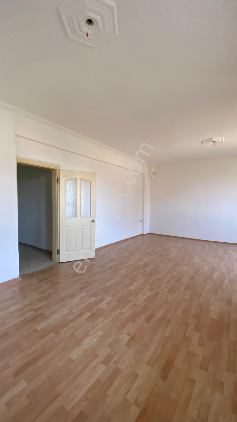 Yalova Merkezde 3+1 Kiralık Daire - Görsel 15
