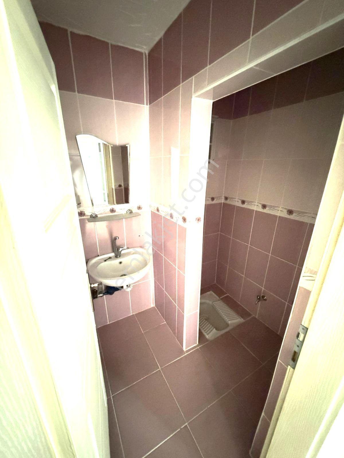 Şeyh Hamit Mahallesinde 40'mt Yol Üzerinde Kiralık 3+1 Daire✨✨✨✨ - Görsel 23
