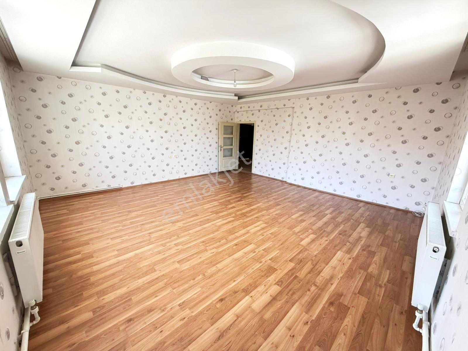 Şeyh Hamit Mahallesinde 40'mt Yol Üzerinde Kiralık 3+1 Daire✨✨✨✨ - Görsel 14