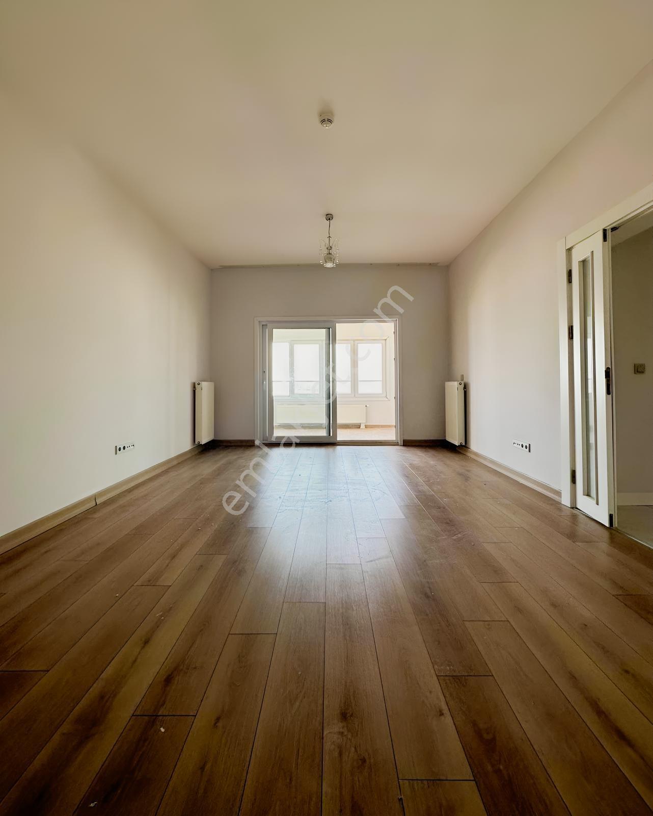 Avrupark Bahçekent Sitesi 2+1 Kapalı Mutfak Satılık Daire - Görsel 2