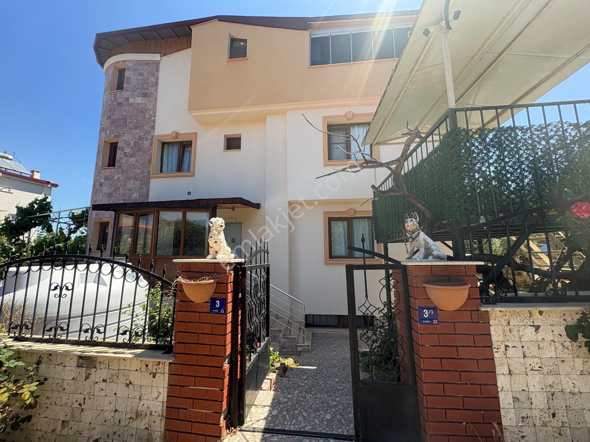 Kuşadası Güzelçamlı'da Doğa Deniz Manzaralı Sezonluk Kiralık - Görsel 3