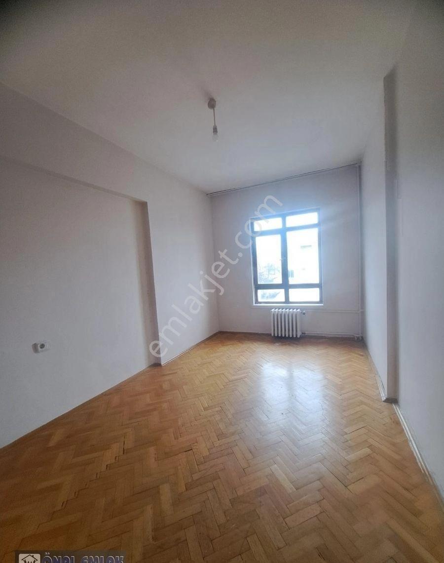 Önaldan Dikmen Sokullu Cad. Üzeri 5+1 Ön Cephe Dubleks Daire - Görsel 12