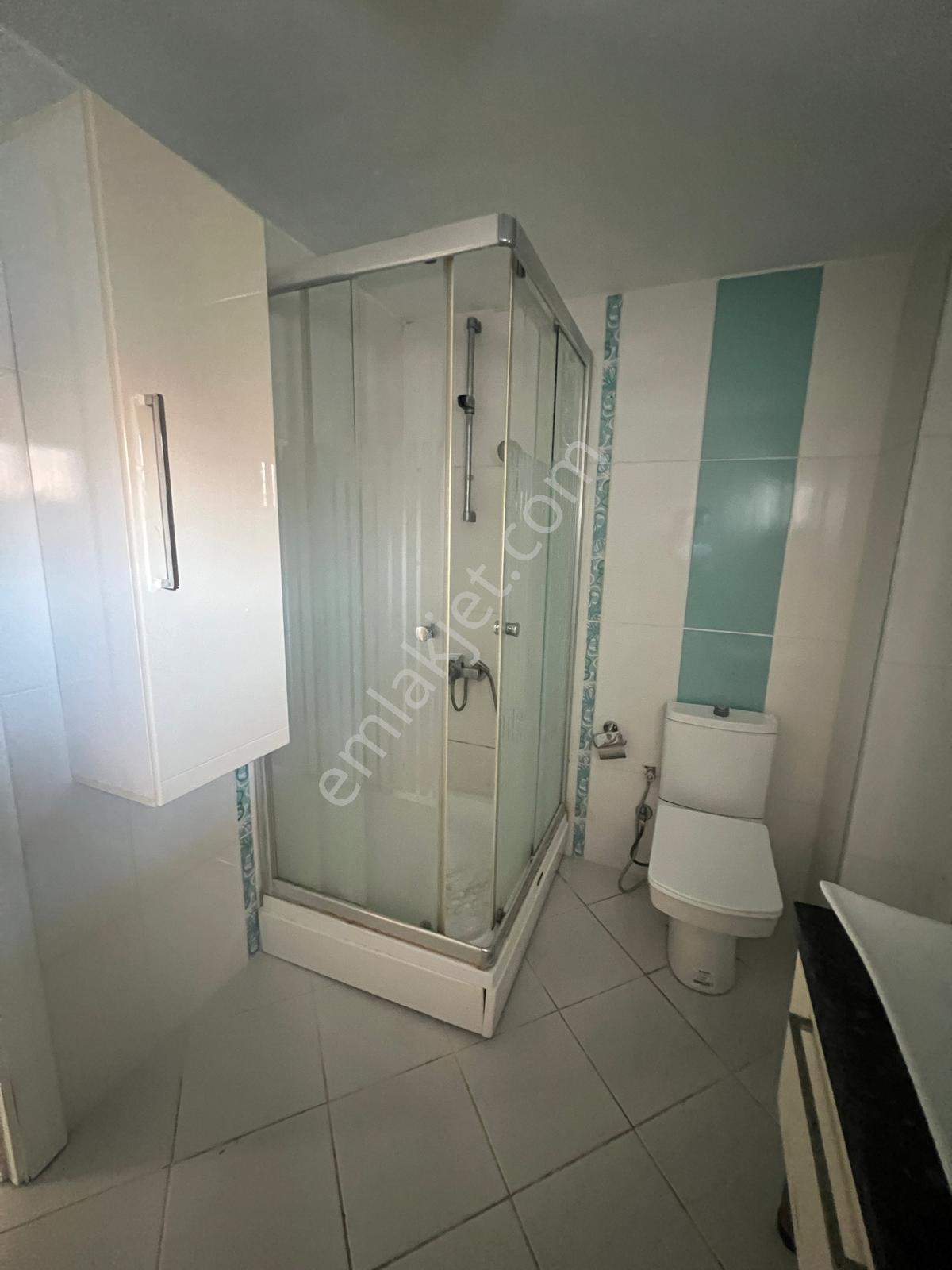 Karşıyaka İskele Karşısı Sokağında 2+1 Geniş Kiralık Daire - Görsel 6