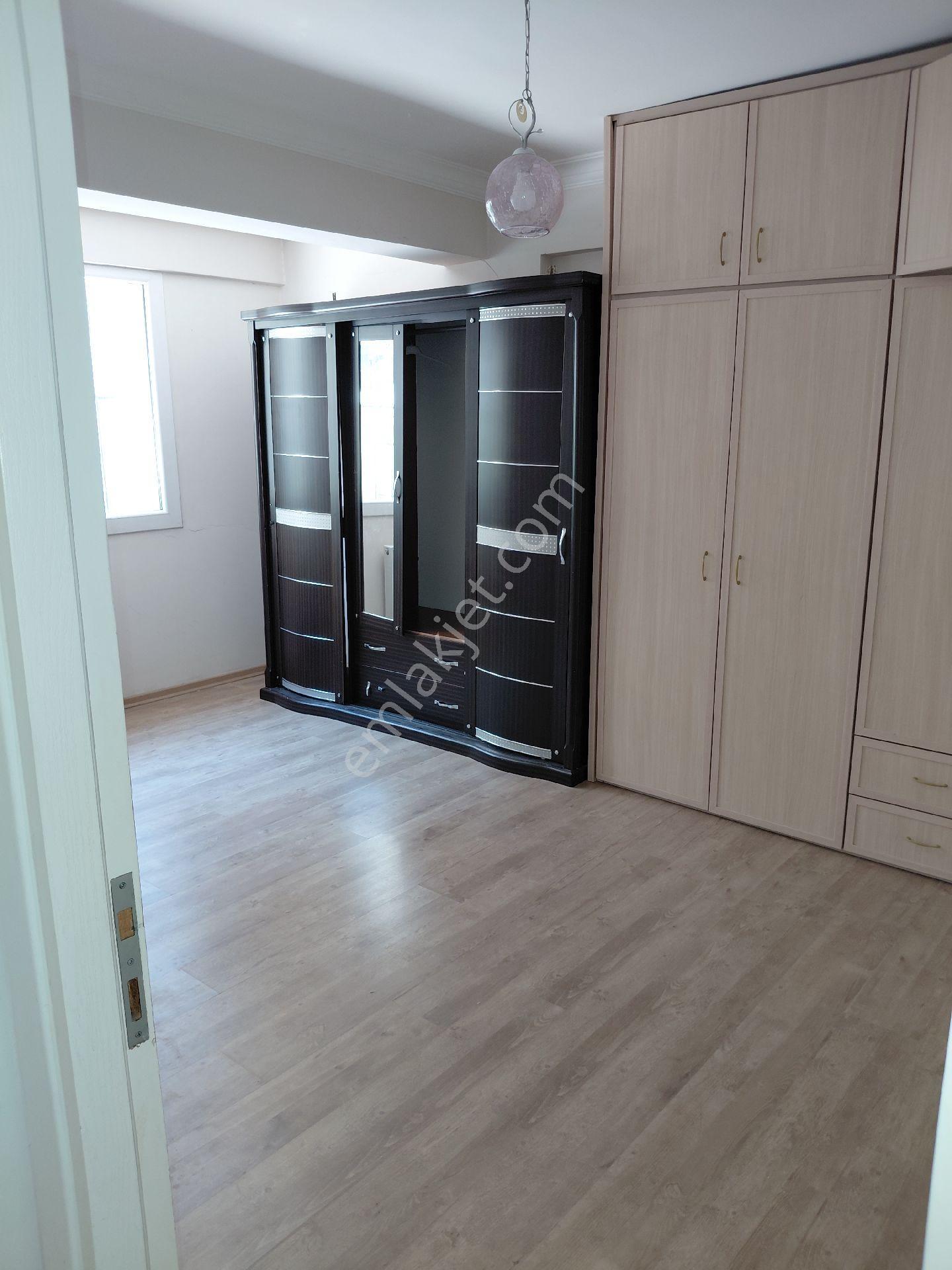 Buca Akıncılarda Kiralık 2+1 Kapalı Mutfak Doğalgazlı Yüksek Zemin Bahçeli Geniş Daire - Görsel 11