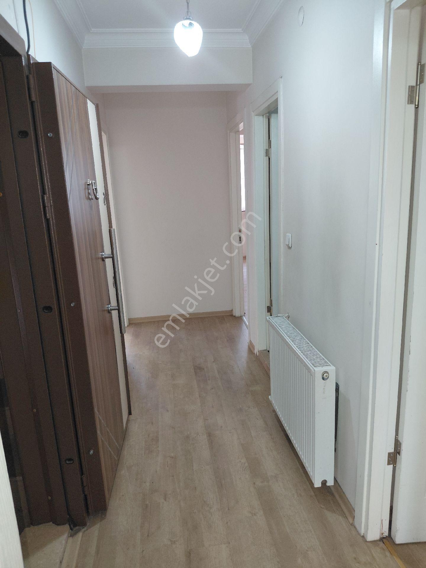 Buca Akıncılarda Kiralık 2+1 Kapalı Mutfak Doğalgazlı Yüksek Zemin Bahçeli Geniş Daire - Görsel 16