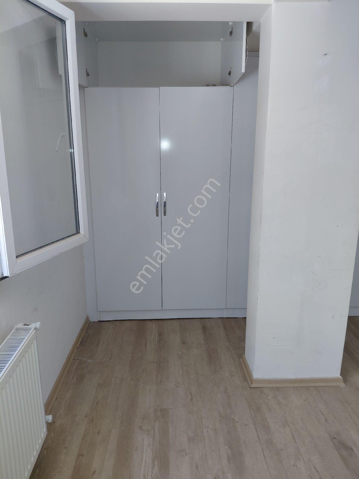 Buca Akıncılarda Kiralık 2+1 Kapalı Mutfak Doğalgazlı Yüksek Zemin Bahçeli Geniş Daire - Görsel 5