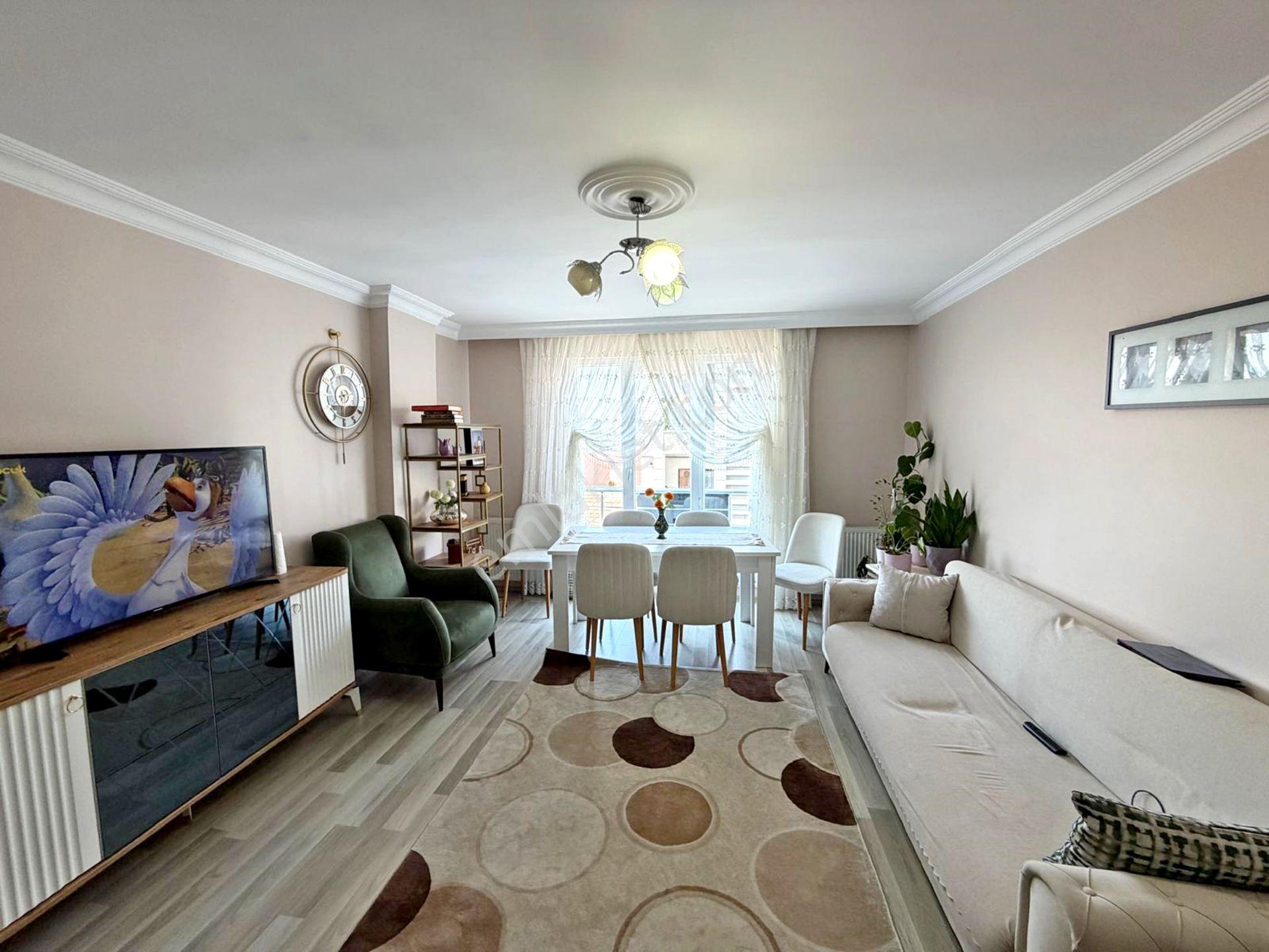 Alban'dan Metrobüse 1dk 90m² 2+1 Satılık Balkonlu Arakat Daire - Görsel 4