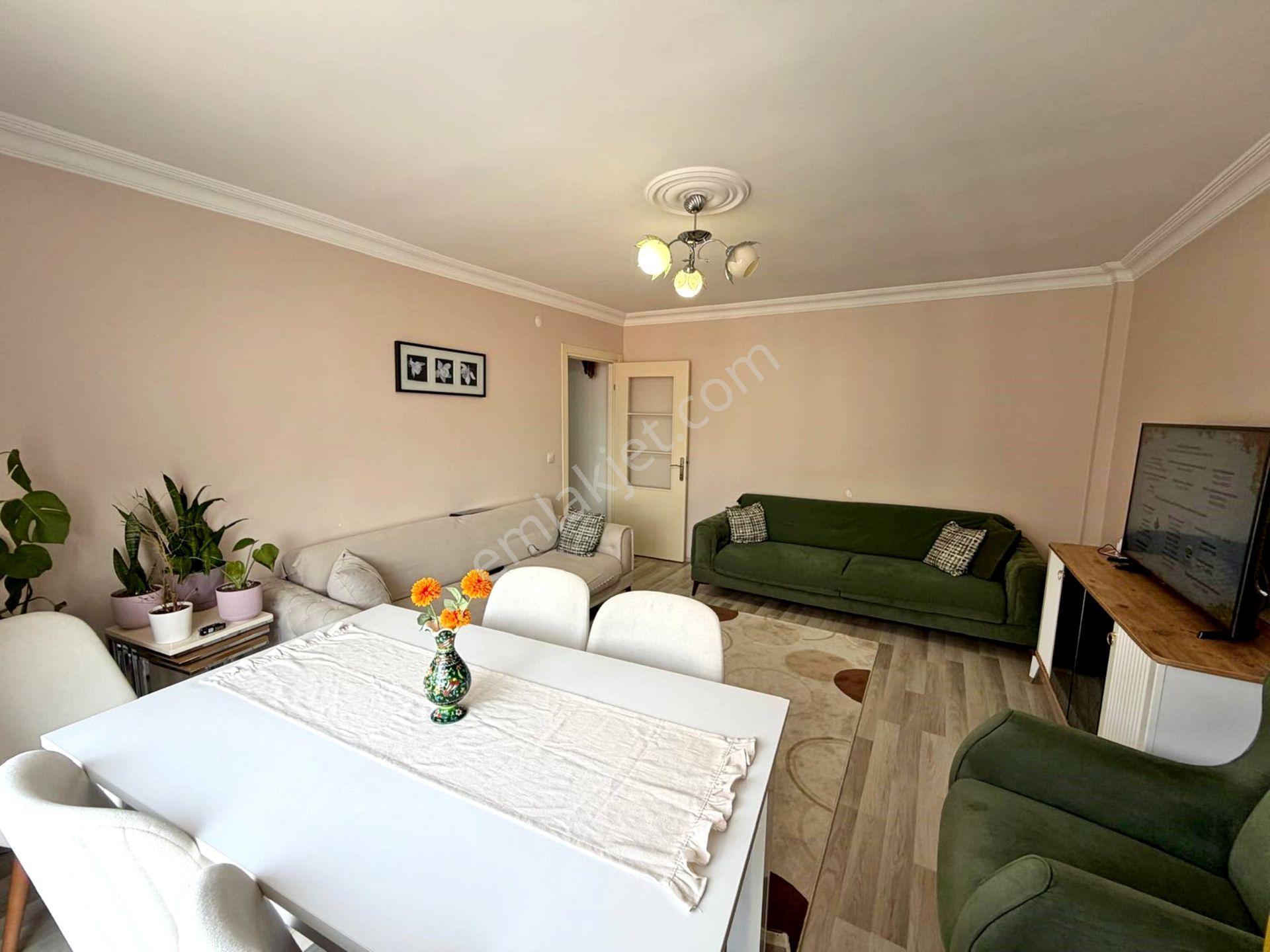 Alban'dan Metrobüse 1dk 90m² 2+1 Satılık Balkonlu Arakat Daire - Görsel 3