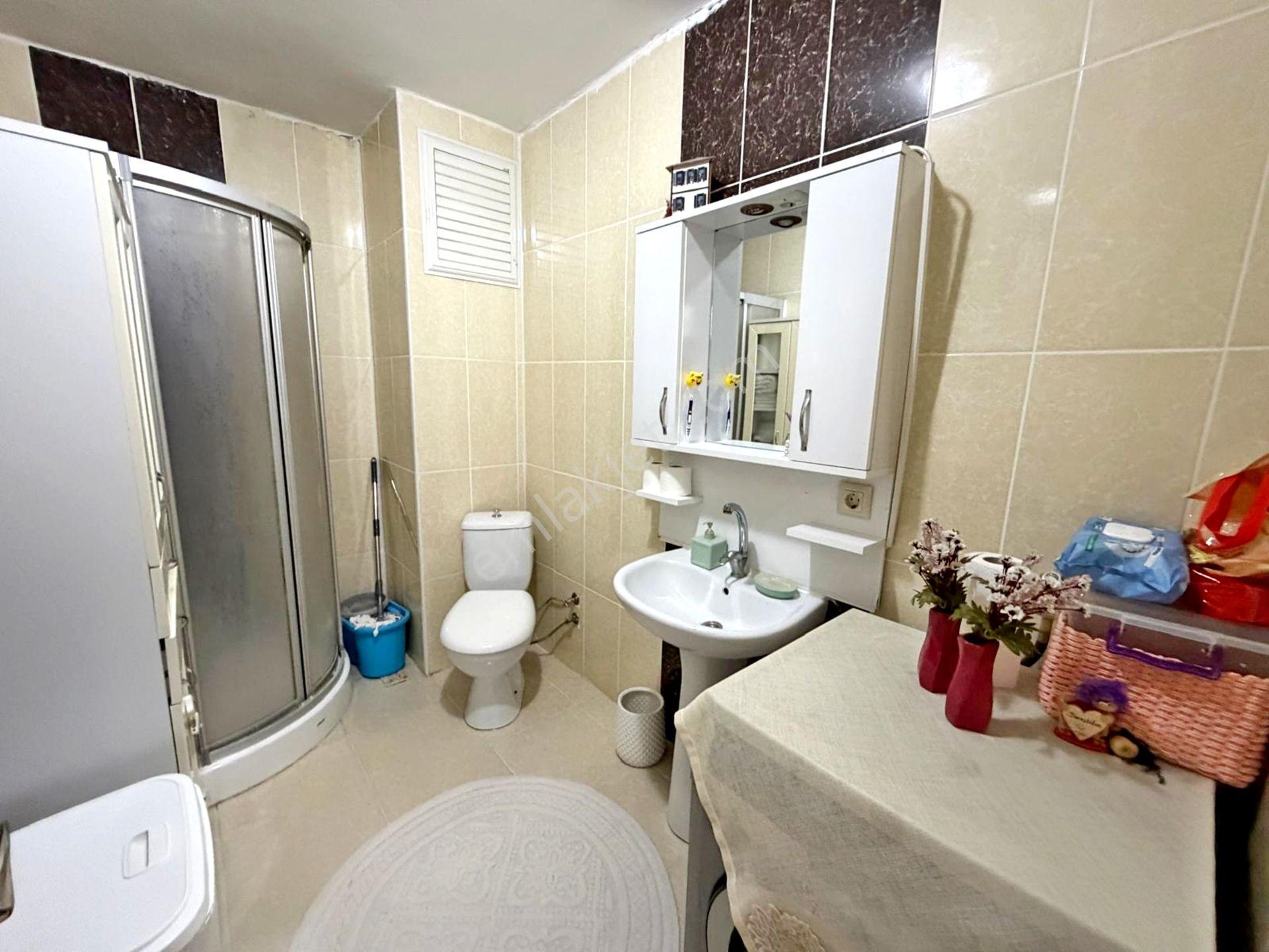 Alban'dan Metrobüse 1dk 90m² 2+1 Satılık Balkonlu Arakat Daire - Görsel 16