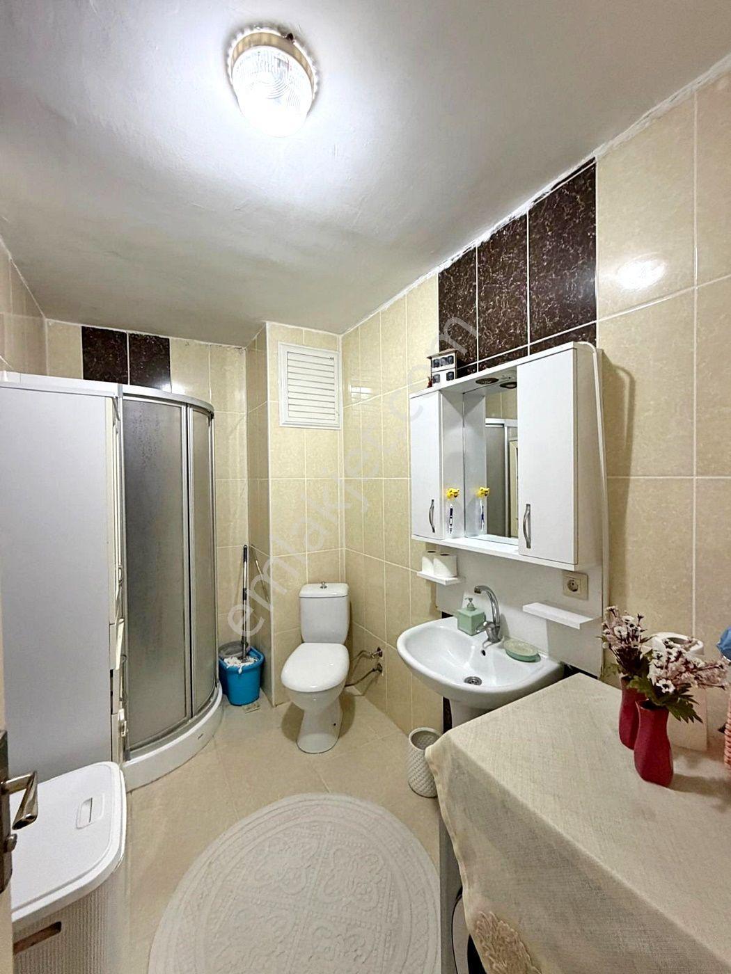 Alban'dan Metrobüse 1dk 90m² 2+1 Satılık Balkonlu Arakat Daire - Görsel 18