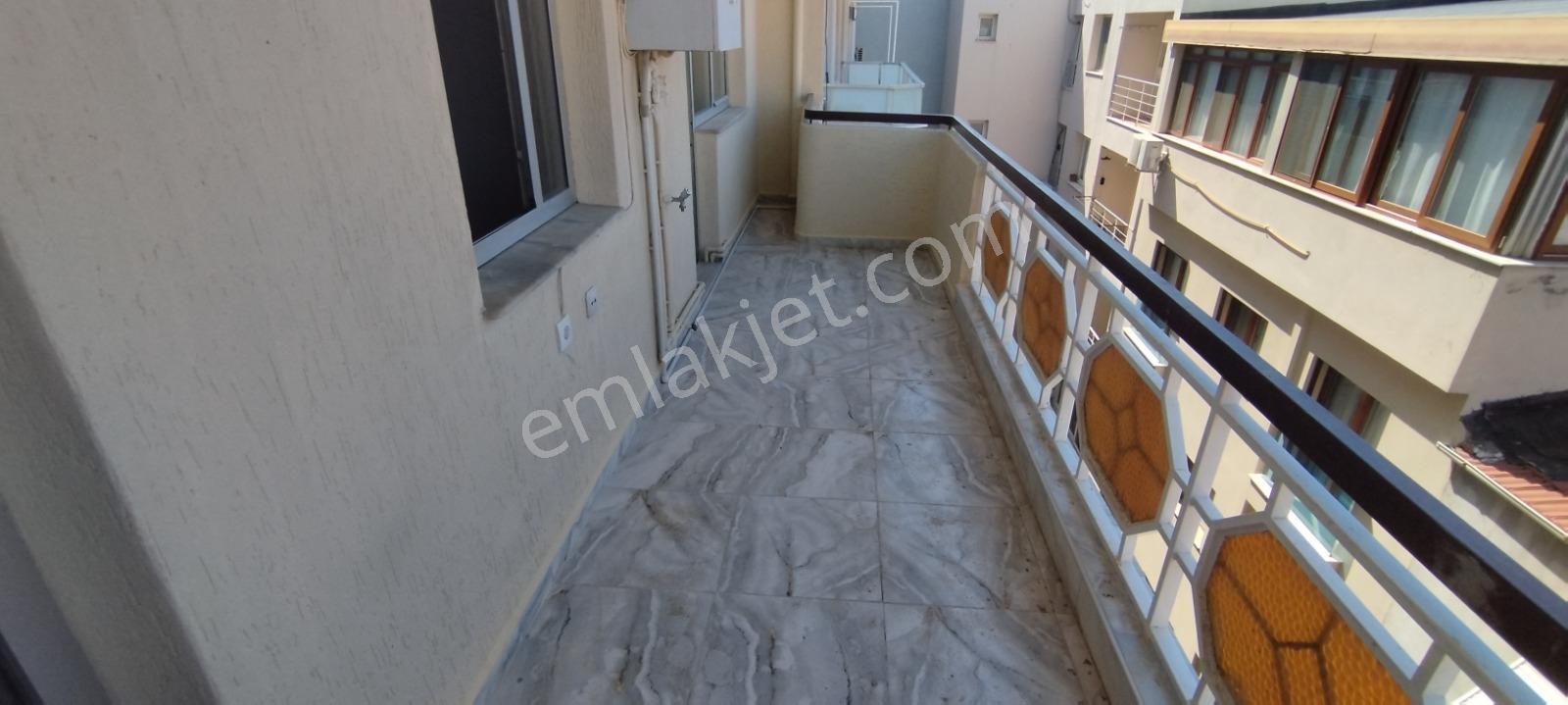 İzmir Karabağlar Yeşilyurt Vatan Mahallesi Satılık Ara Kat Daire - Görsel 8