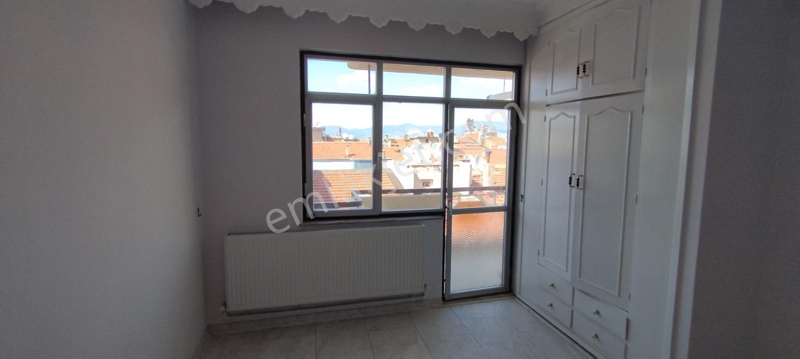İzmir Karabağlar Yeşilyurt Vatan Mahallesi Satılık Ara Kat Daire - Görsel 19