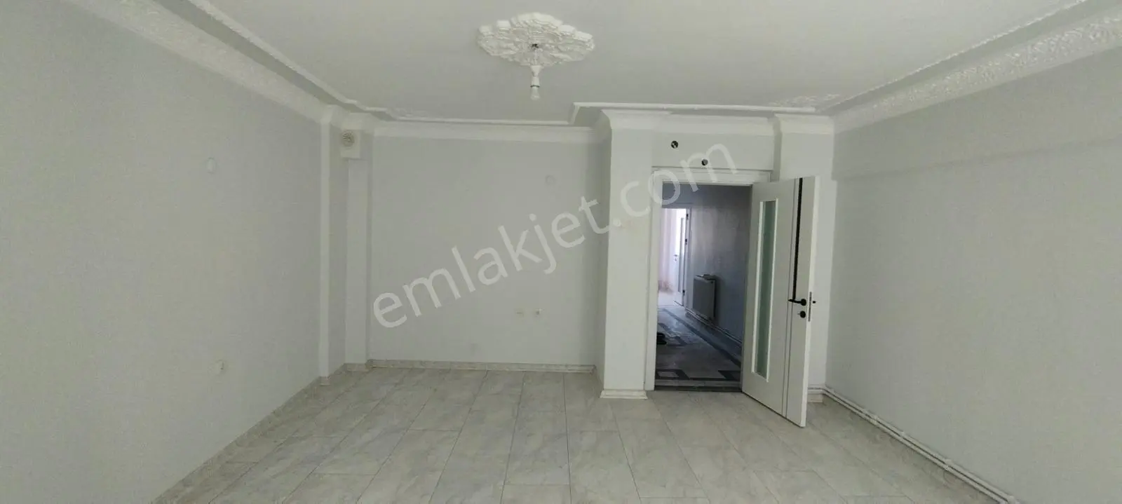 İzmir Karabağlar Yeşilyurt Vatan Mahallesi Satılık Ara Kat Daire - Görsel 3
