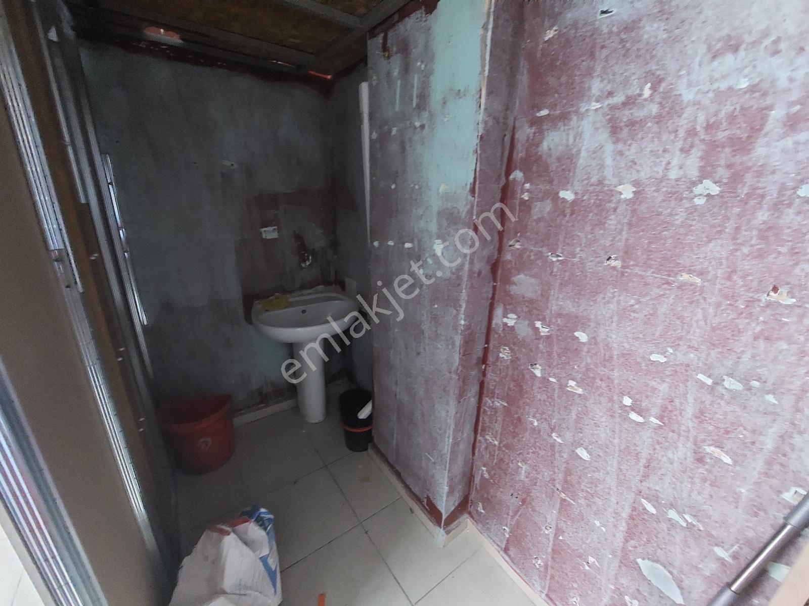 Şeref Emlak Kiralık Dükkan 13,000 Tl - Görsel 7