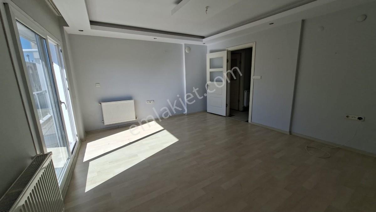 İzban Yakını Çift Banyolu 2+1 Kiralık Daire - Görsel 20