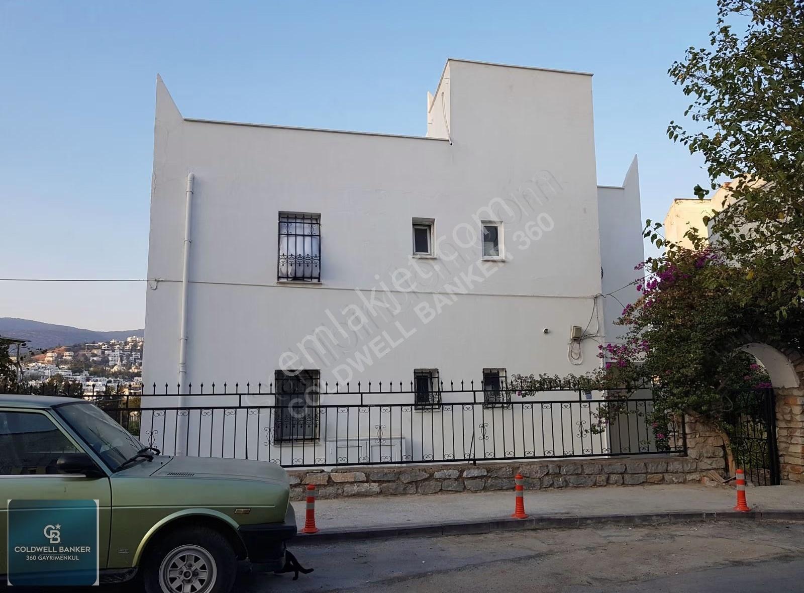 Gümbet Sahile 400 Metre | 404 M² Arsa Üzerinde, 385 M² Müstakil - Görsel 3