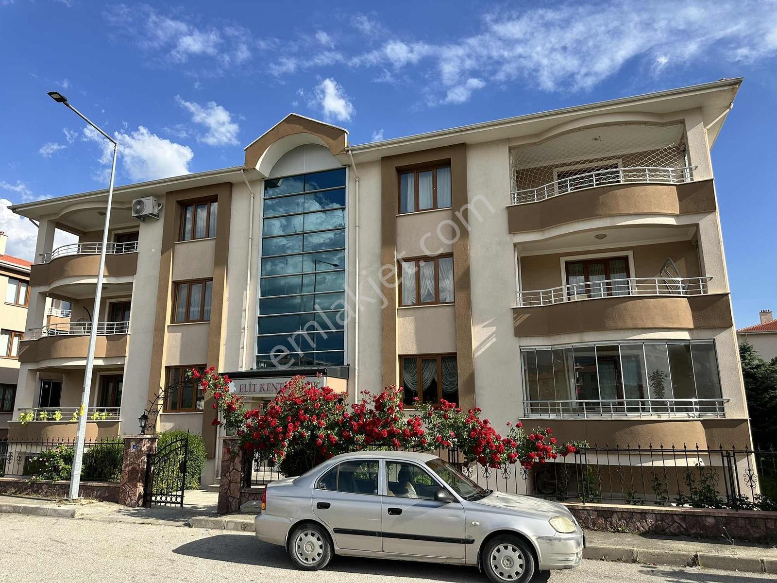 Remax Dem'den Elitkent Sitesinde Satılık 4+1 Fırsat Daire - Görsel 10