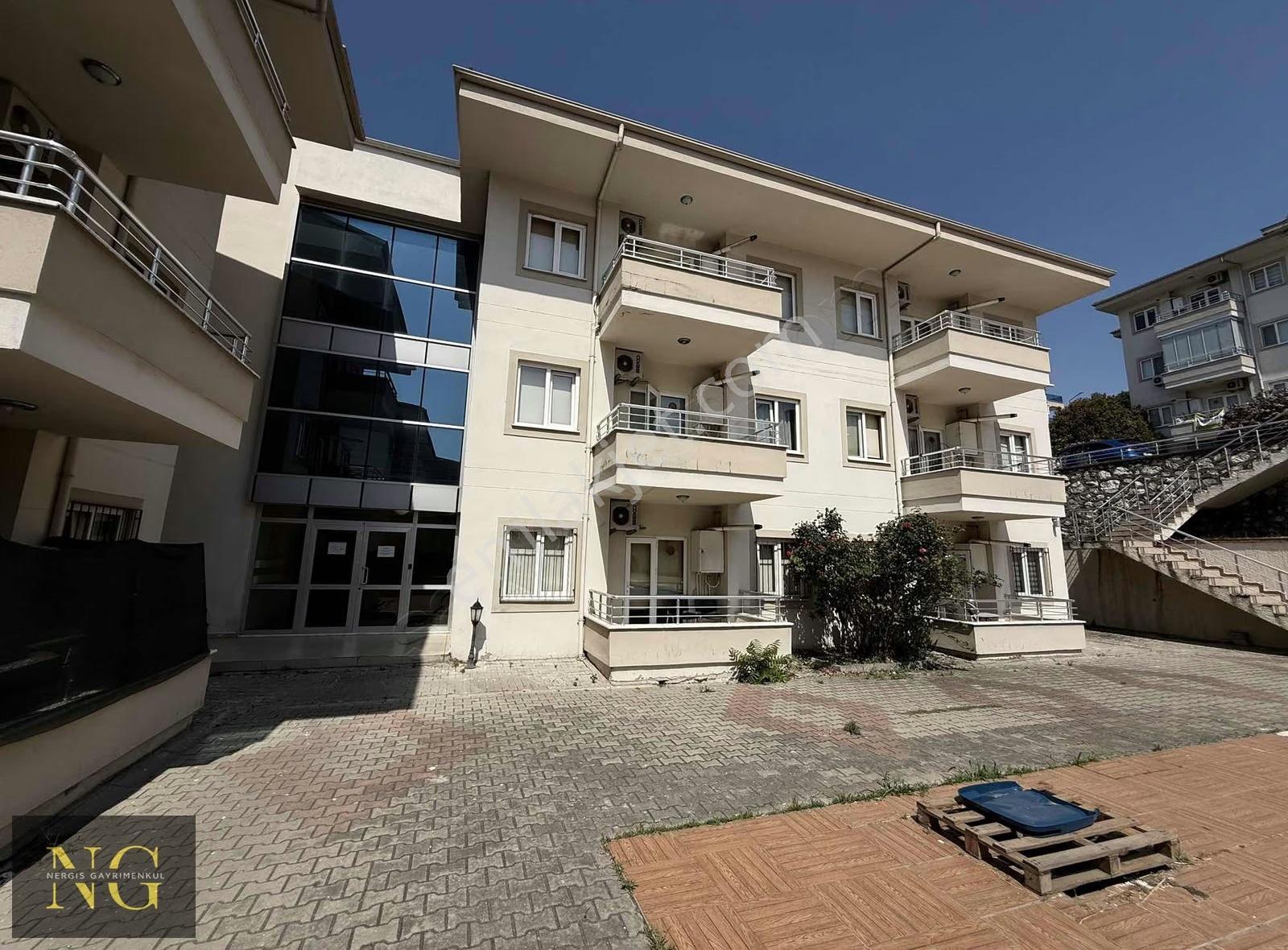 Nergis Gayrimenkulden Hilton 6 Sitesinde Satılık 2+1 Full Kredi