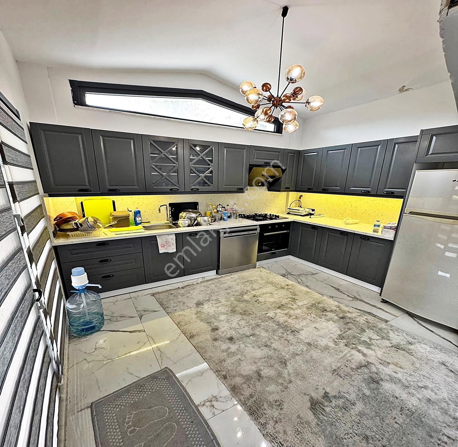 Şile İmrendere'de Site İçi Güvenlikli 4+1 Satılık Villa - Görsel 2