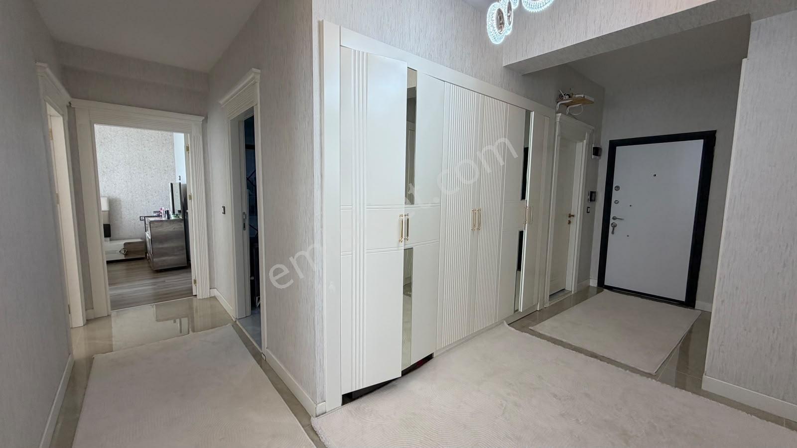 Fabrika Mahallesinde 3,5+1 Satılık Daire - Görsel 12