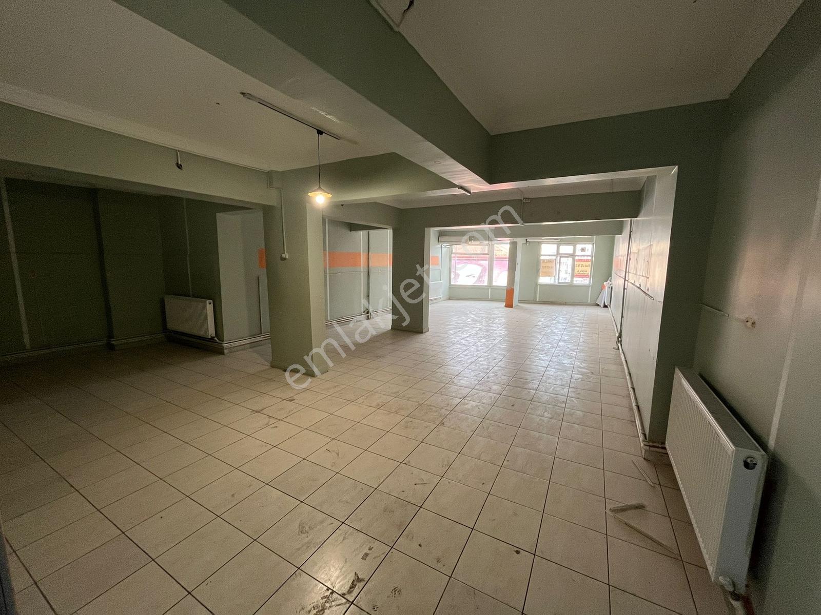 Zafer Caddesinde 2.katta 130 M2 İşyeri - Ofis - Görsel 15
