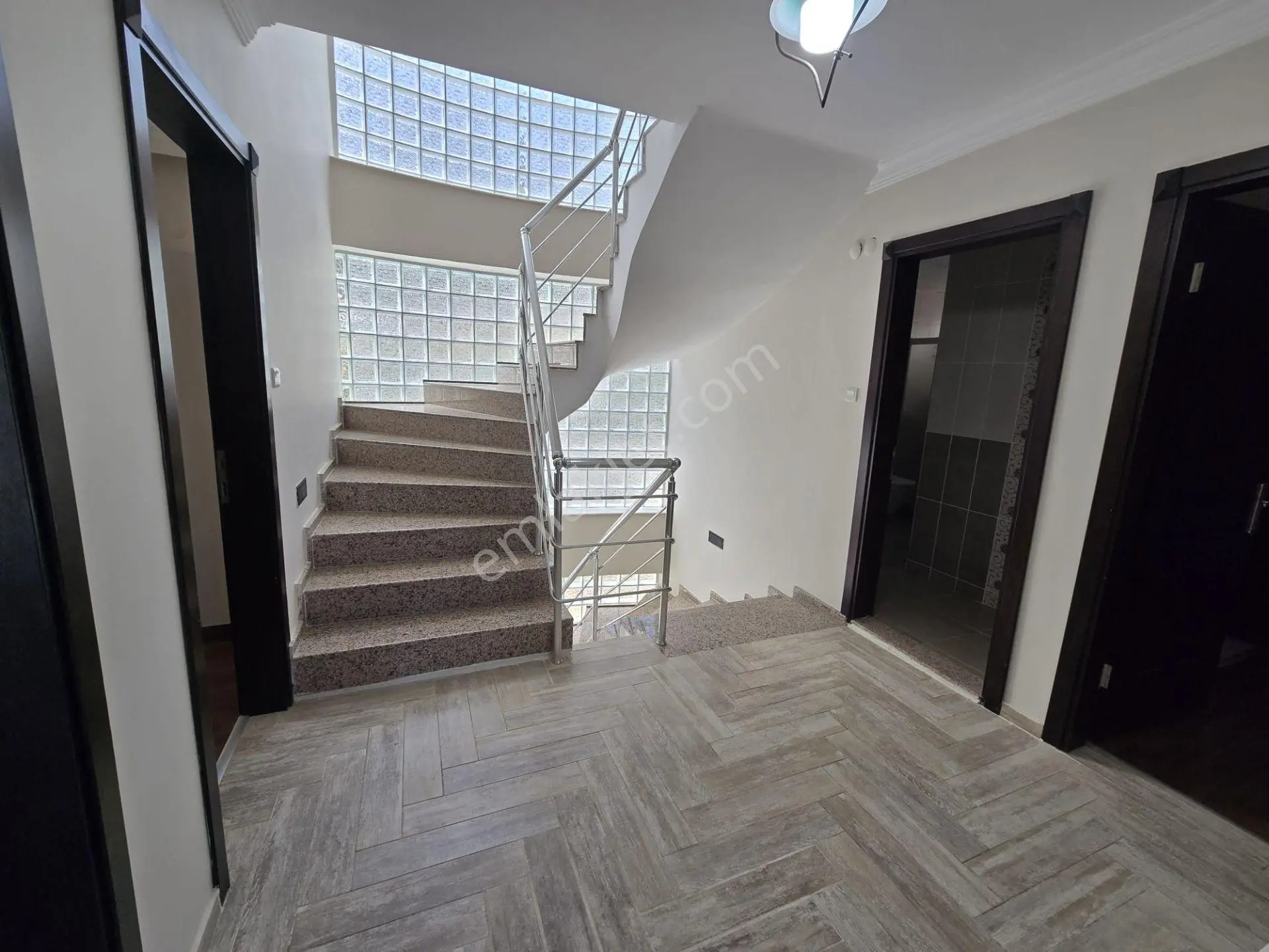 Balçova Çetin Emeç Mah. D.gazlı, Havuzlu Kiralık 6+1 Villa - Görsel 22