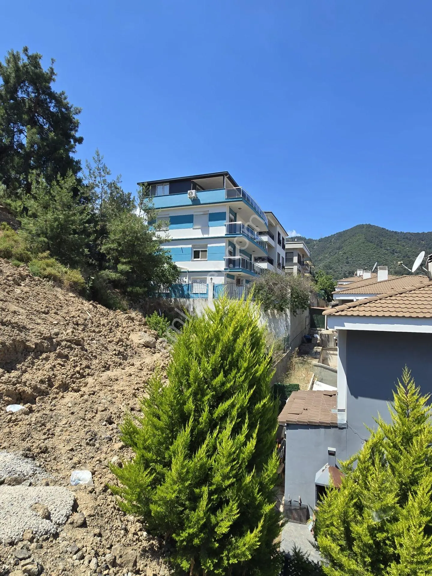 Balçova Çetin Emeç Mah. D.gazlı, Havuzlu Kiralık 6+1 Villa - Görsel 7
