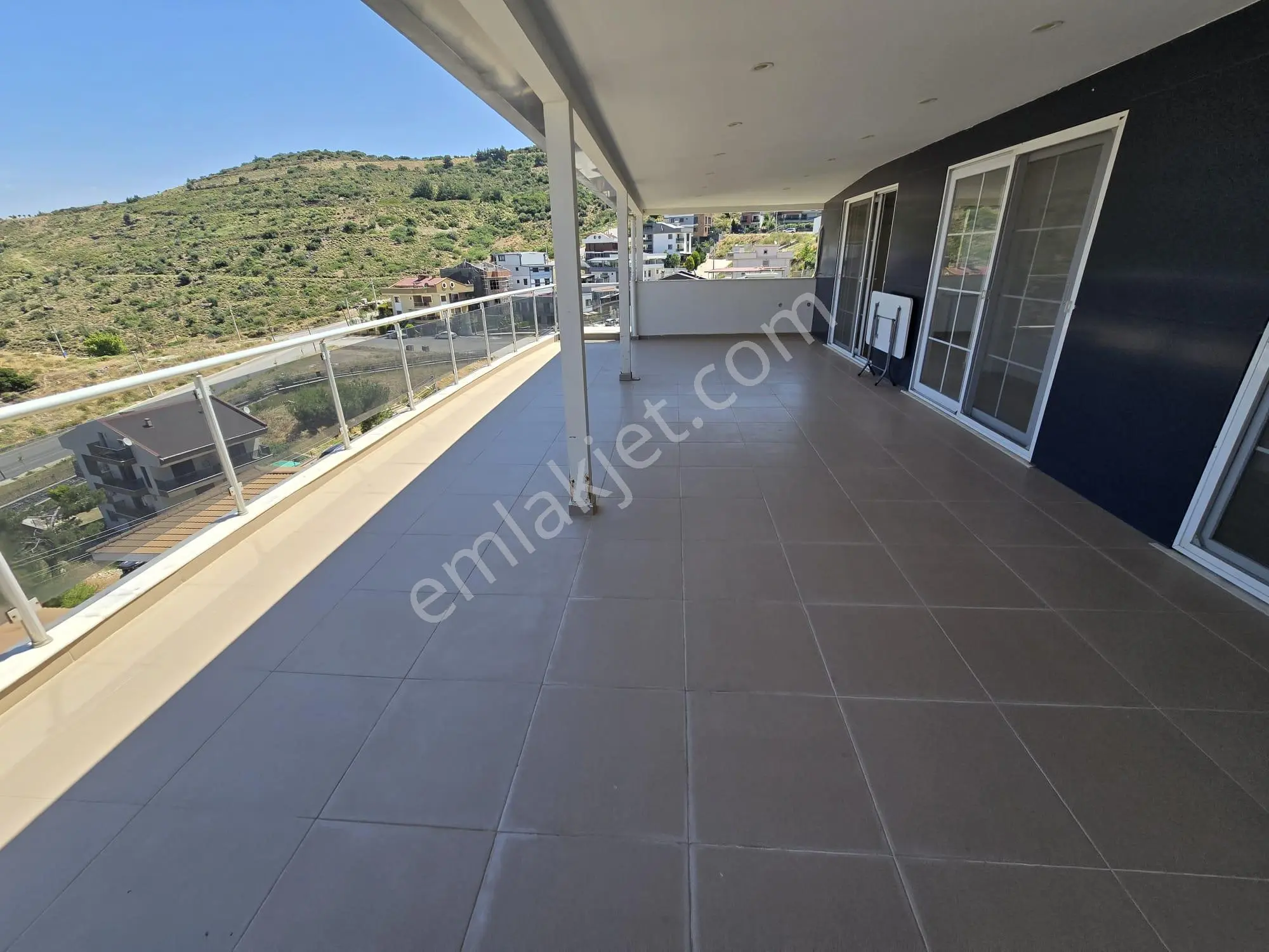 Balçova Çetin Emeç Mah. D.gazlı, Havuzlu Kiralık 6+1 Villa - Görsel 15