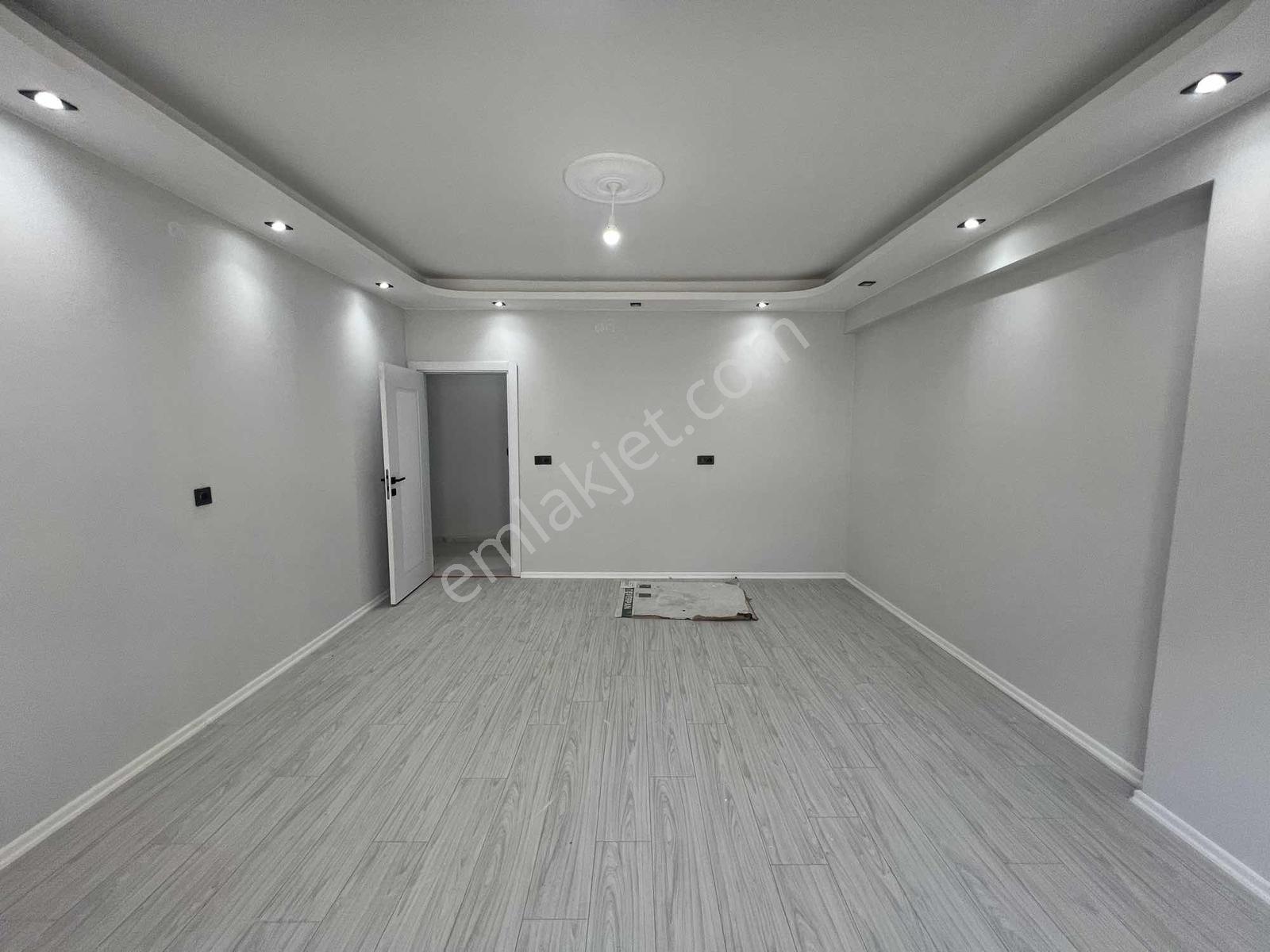 Çerkezköy İstasyon Mah. Havuzlu Site İçi Lüx 2+1 - Görsel 7