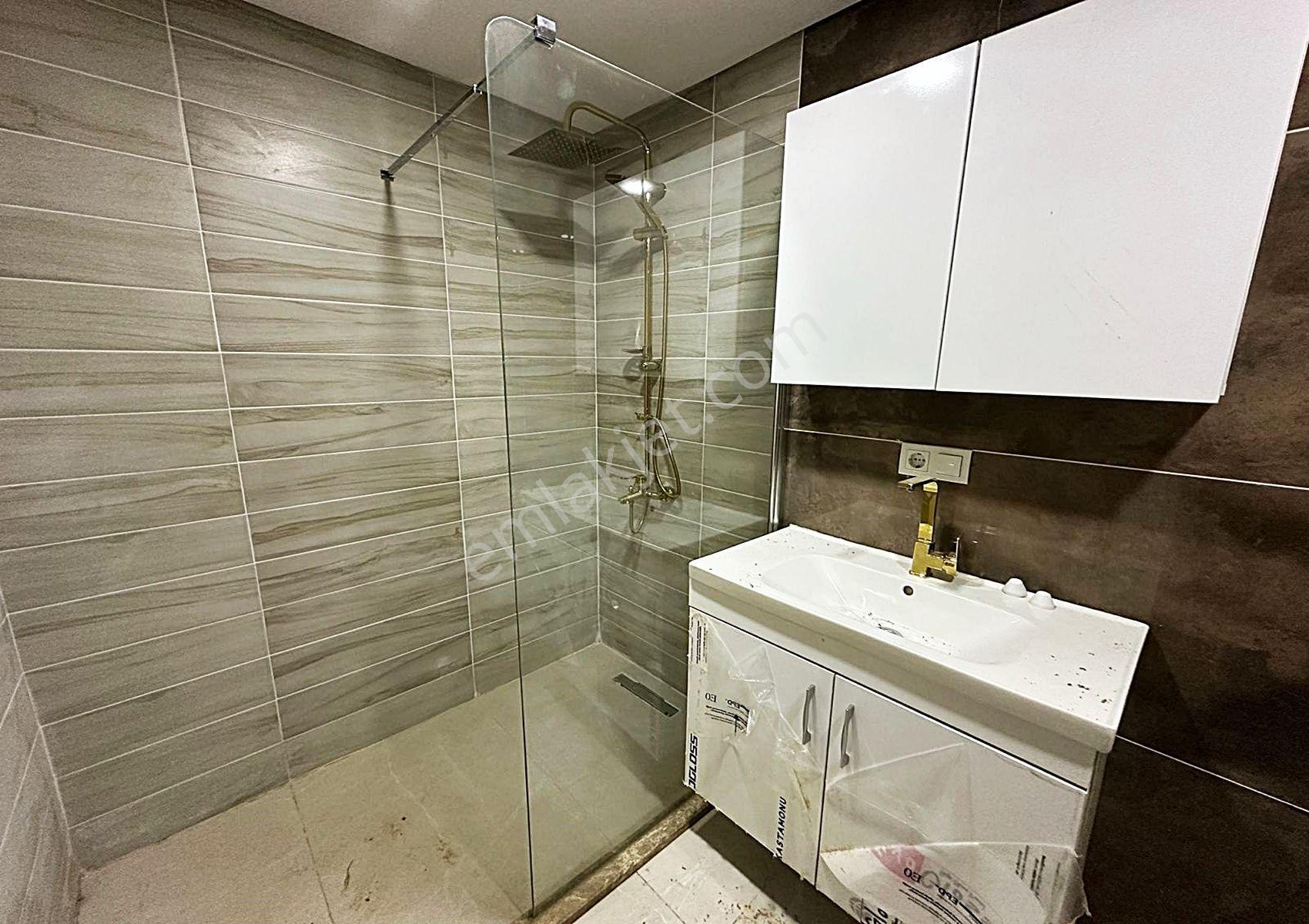 Büyükçekmecede Geniş Ailelere Özel Full Yapılı 5+1 Villa !!! - Görsel 32