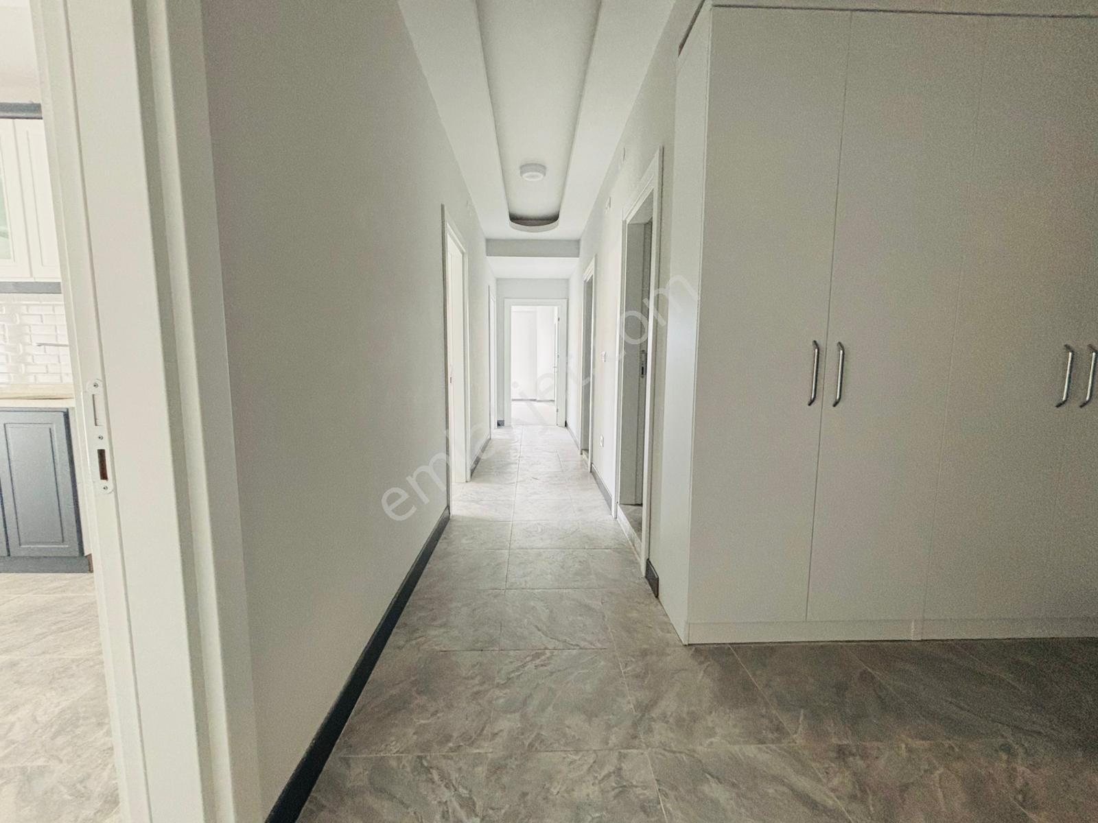 Güven'den 7/24 Güvenlikli,saunalı,havuzlu,k.otoparklı 3+1 Daire - Görsel 19