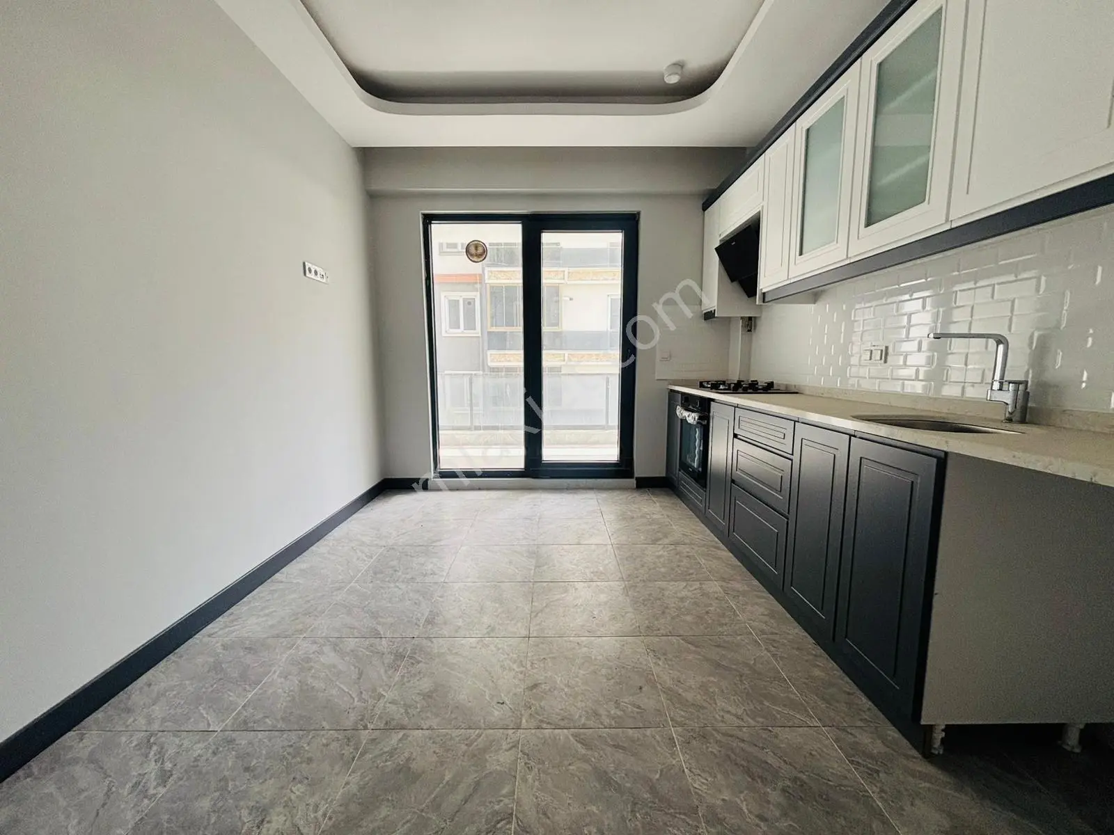 Güven'den 7/24 Güvenlikli,saunalı,havuzlu,k.otoparklı 3+1 Daire - Görsel 5