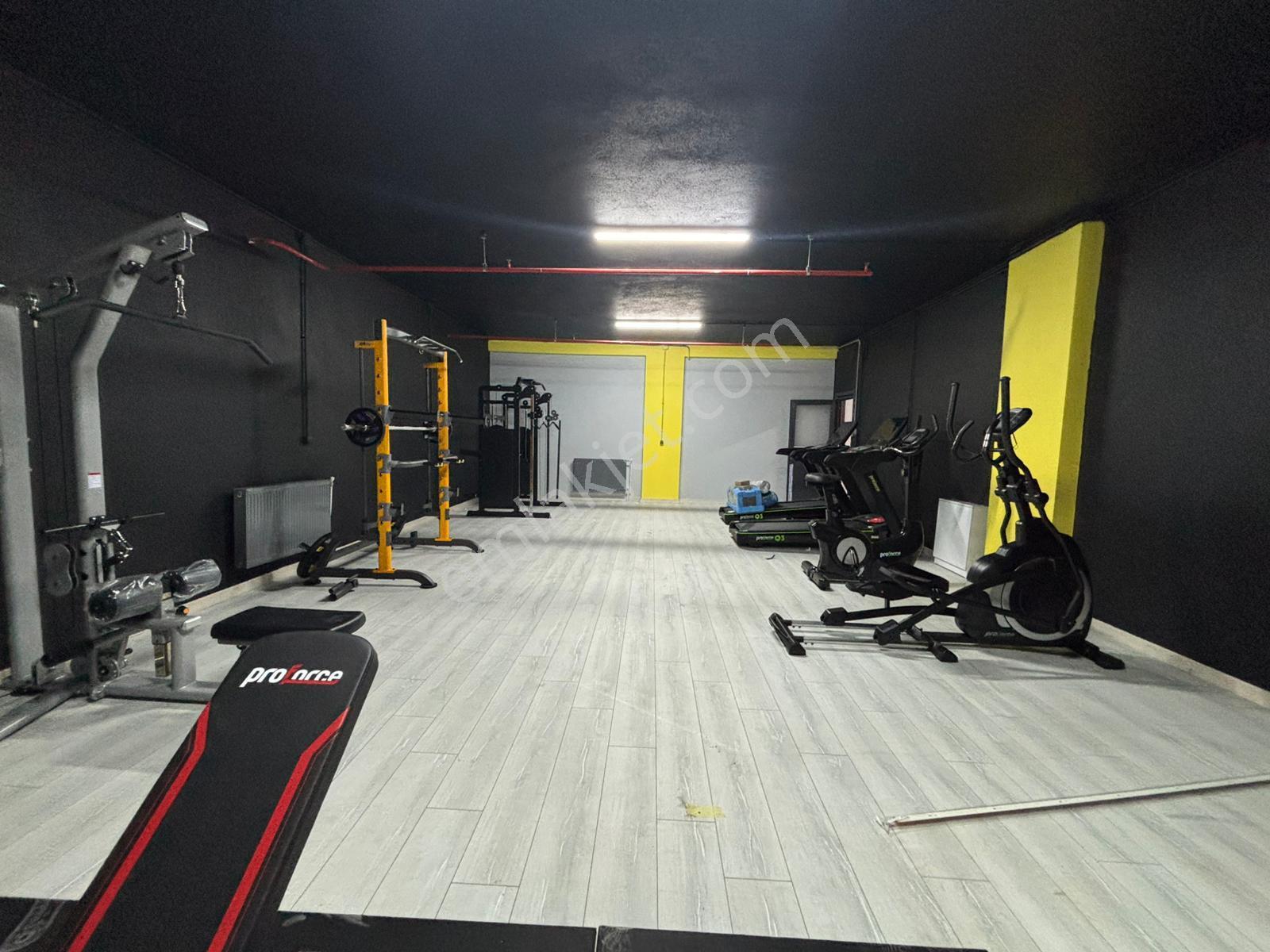 Güven'den 7/24 Güvenlikli,saunalı,havuzlu,k.otoparklı 3+1 Daire - Görsel 22