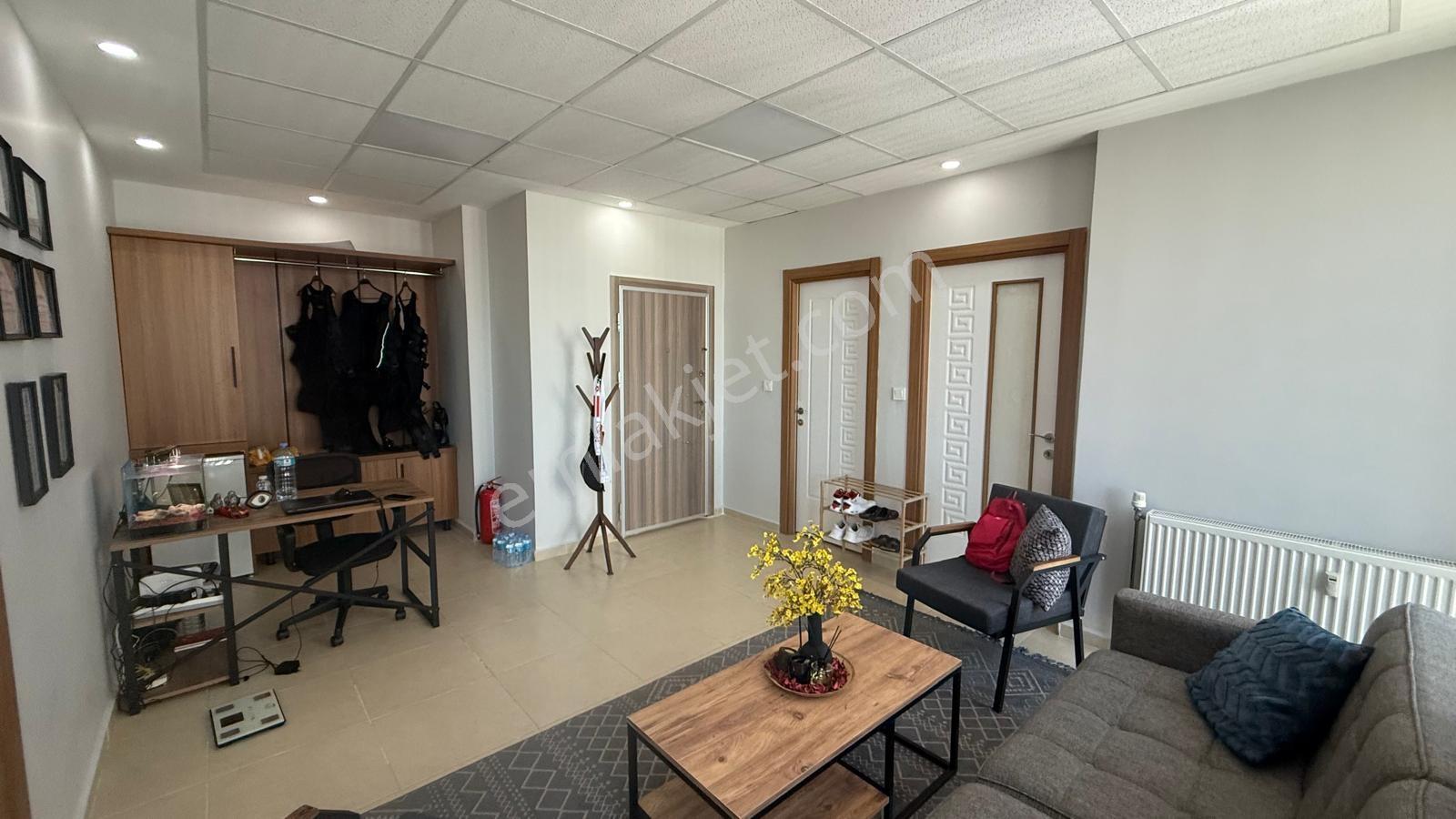 Turyap Hürriyetten Real Towersda Kiracılı 76 M² Satılık Ofis - Görsel 12