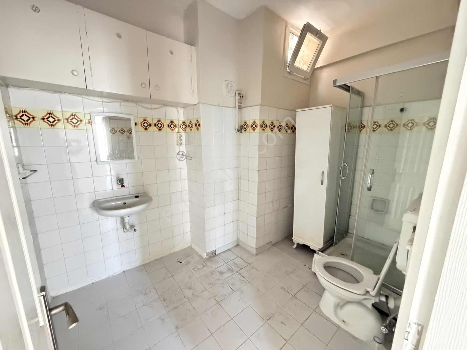 Aksoy'da 2+1 Ayrı Mutfaklı Kiralık - Görsel 2