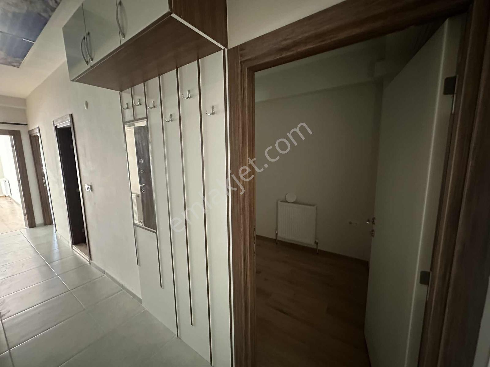 Cengiz Topele Yakın Kiralık 2+1 Yeni Daire - Görsel 15