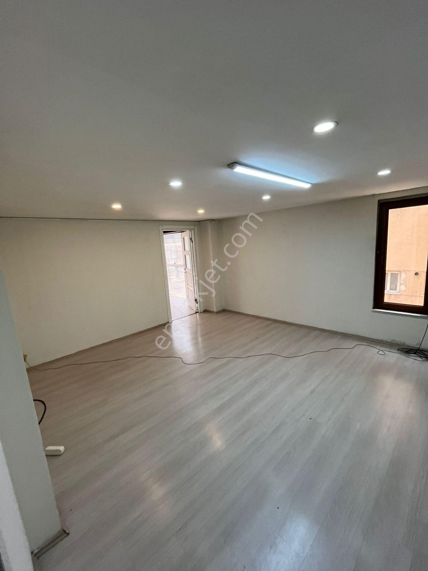 Vişne Caddesi Beşdağ Plaza'da Kiralık 60 M² 1+1 Ofis Fırsatı! - Görsel 8