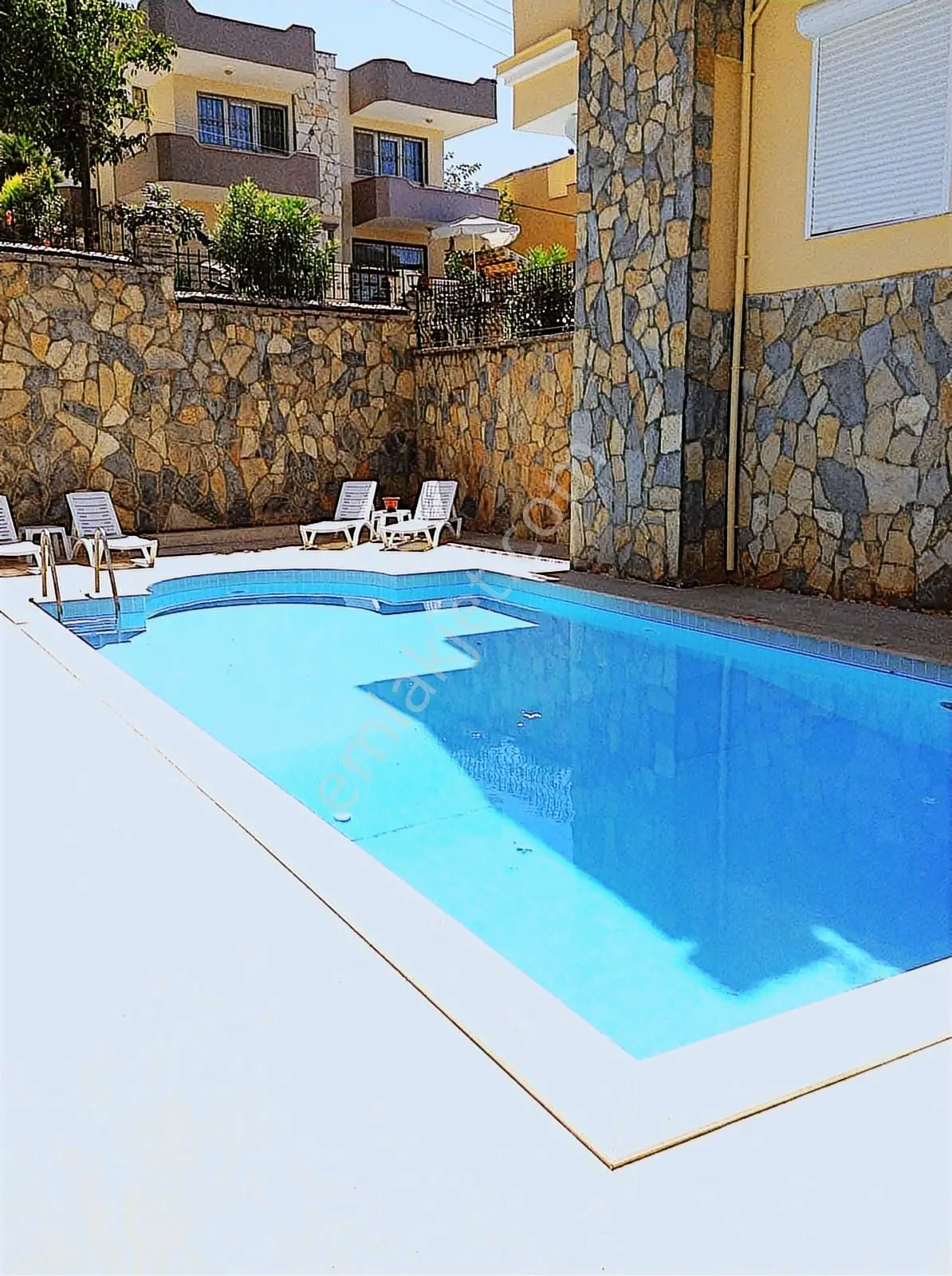 Kadınlar Denizi'nde Plaj'a Yakın Havuzlu St Eşyalı Kiralık Villa