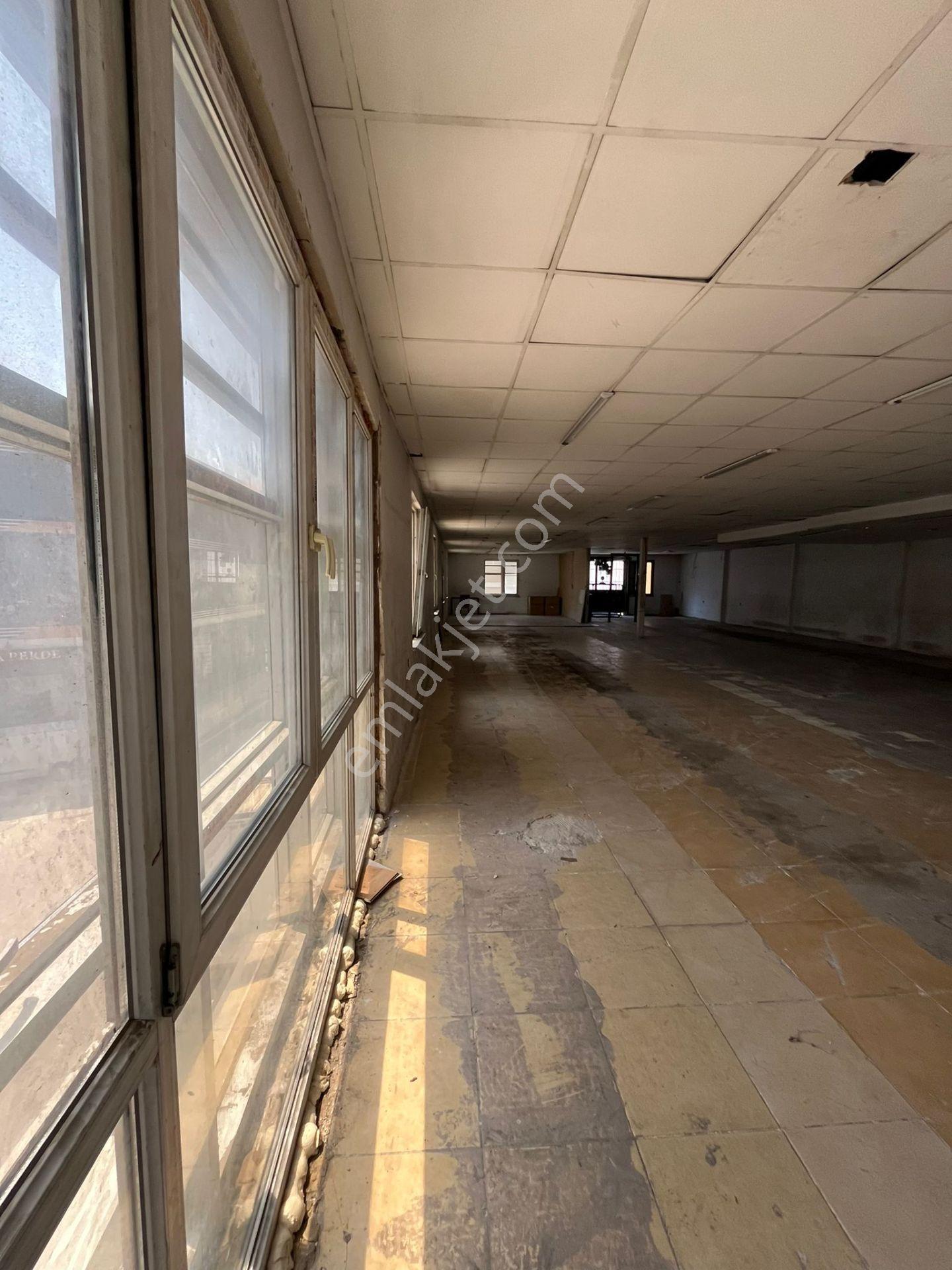 Vişne Caddesi Beşdağ Plaza'da Kiralık 350 M² İşyeri Fırsatı! - Görsel 7