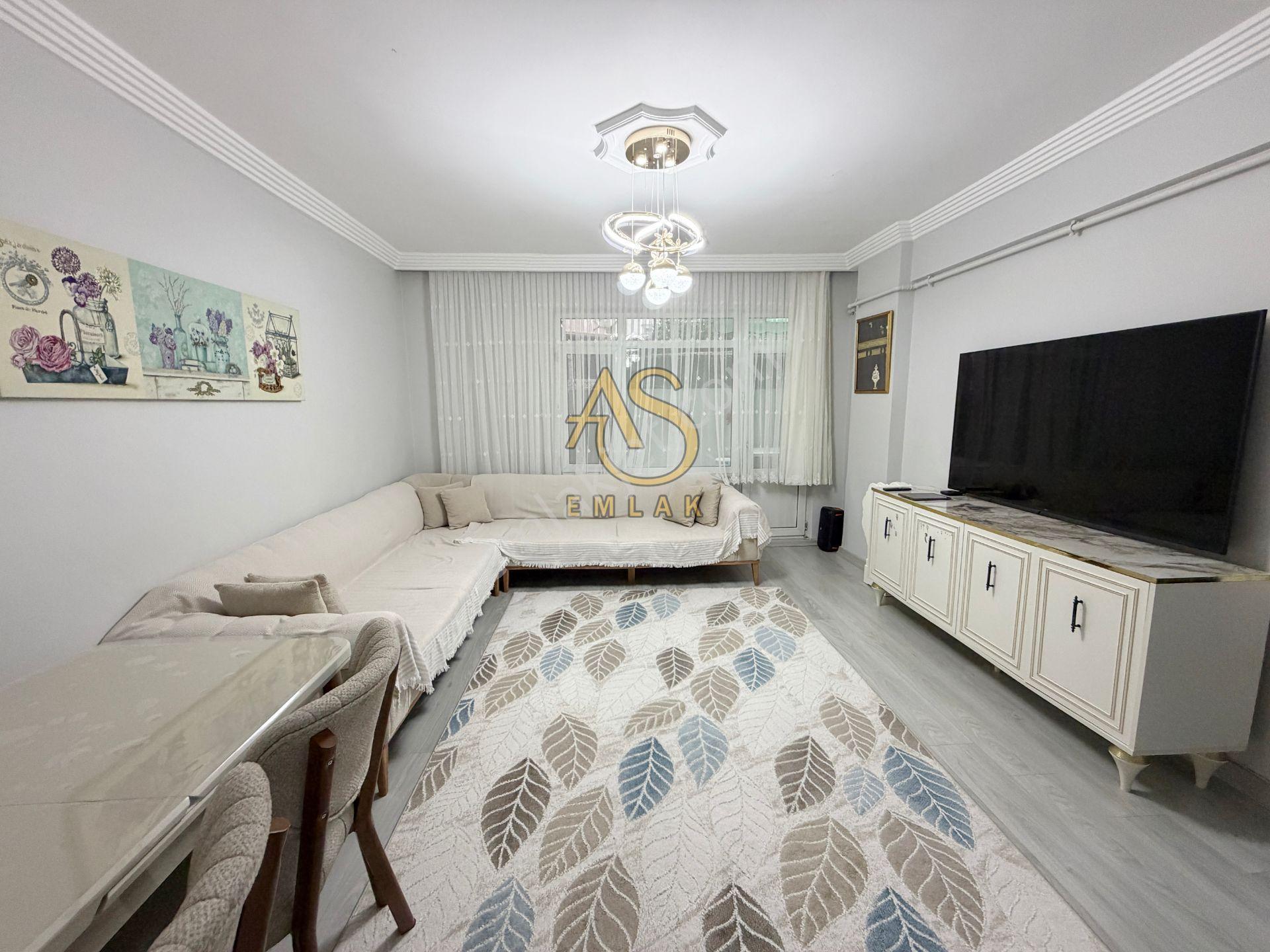 As Emlaktan 2+1 Cadde Üzerinde Merkeze Yakın Bahçe Teraslı Daire - Görsel 2