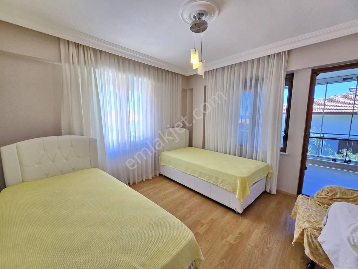 Altınoluk Satılık Villa | Havuzlu Sitede | Denize 250 Metre - Görsel 16