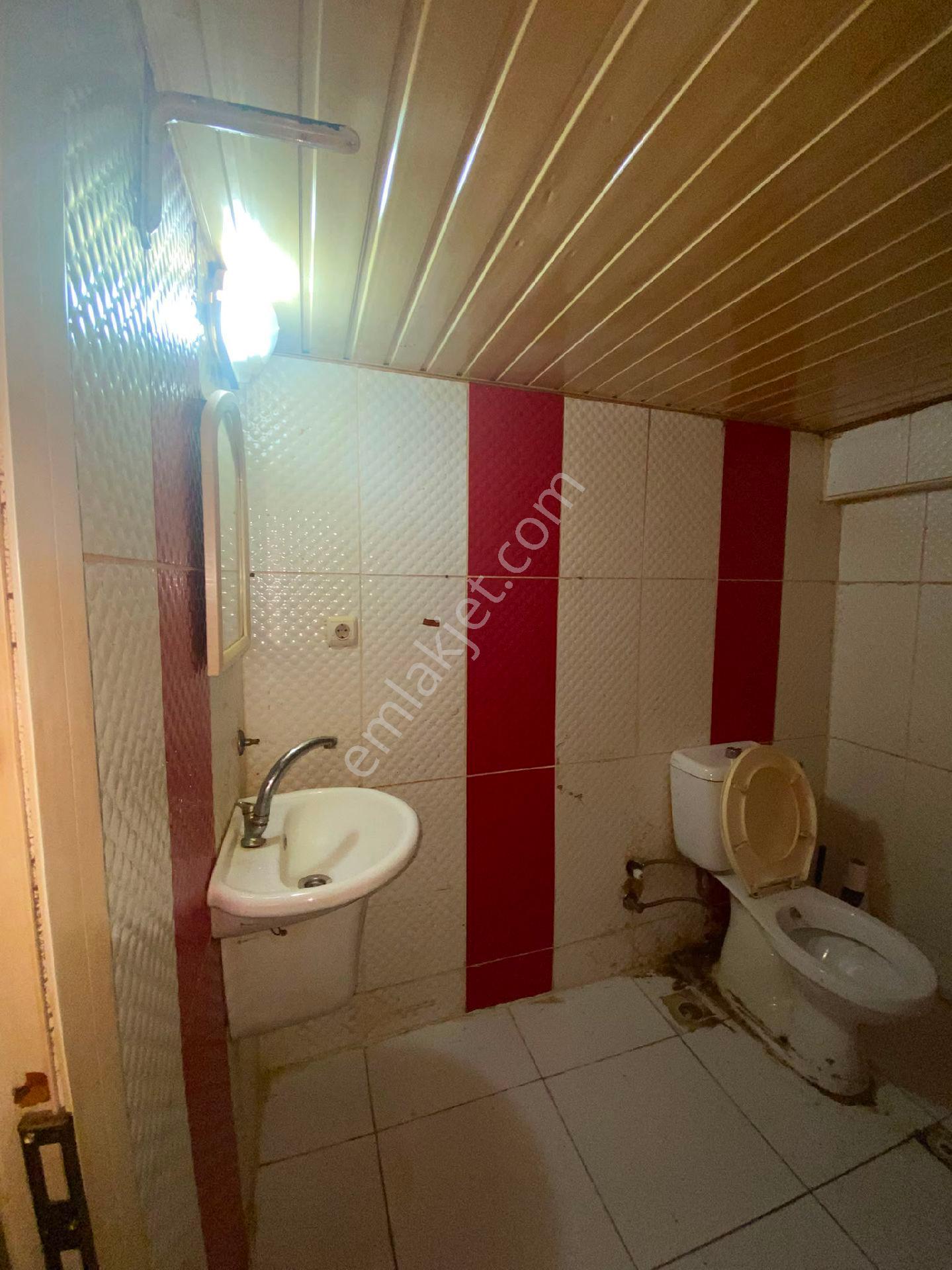 Beyazevler Mahallesi'nde Bodrum Kat 1+0 Eşyalı Kiralık - Görsel 4