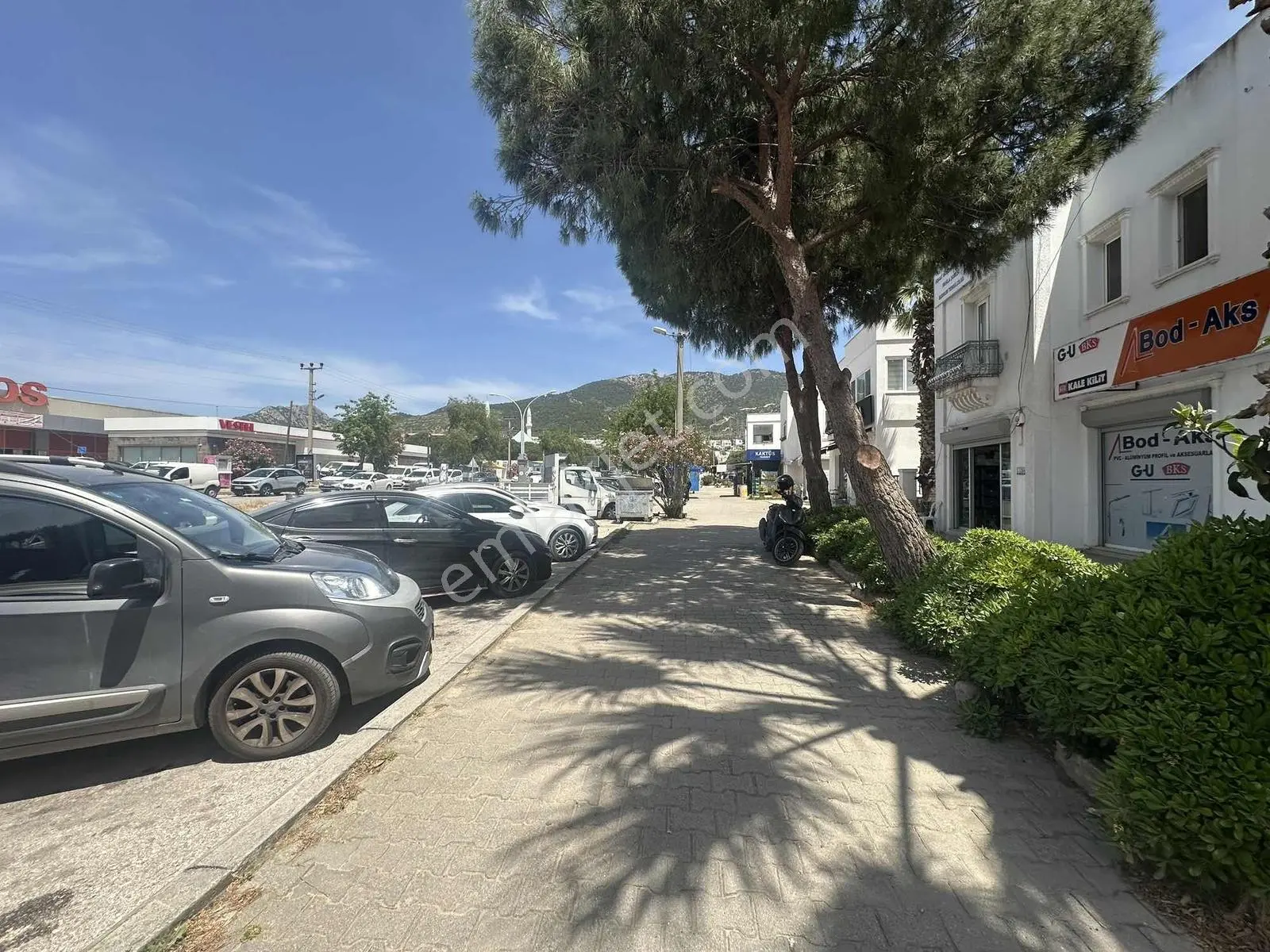 Ortakent Merkez' De Kiralık Üst Kat Ofis - Görsel 3